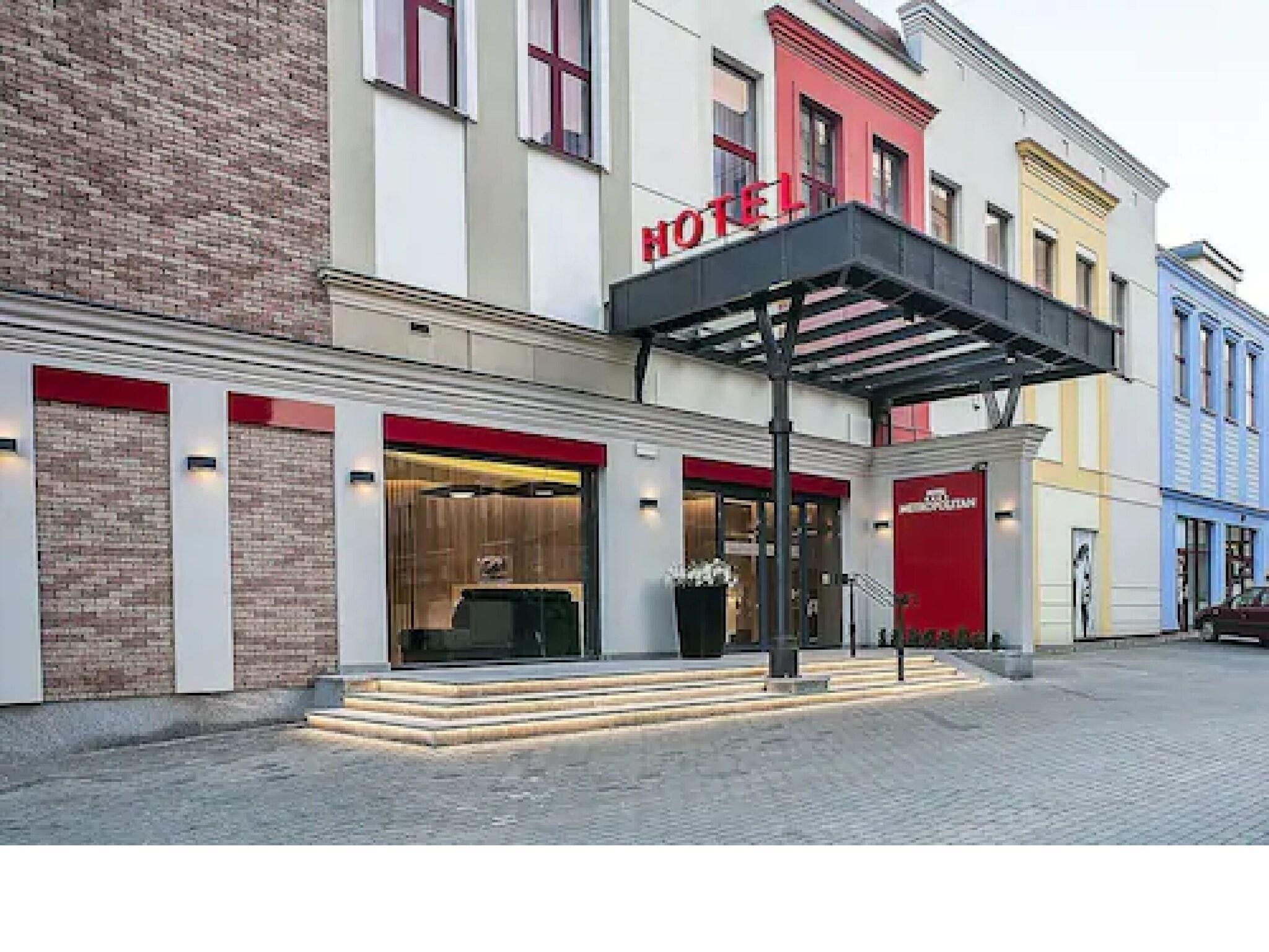 Vista Exterior Hotel Metropolitan