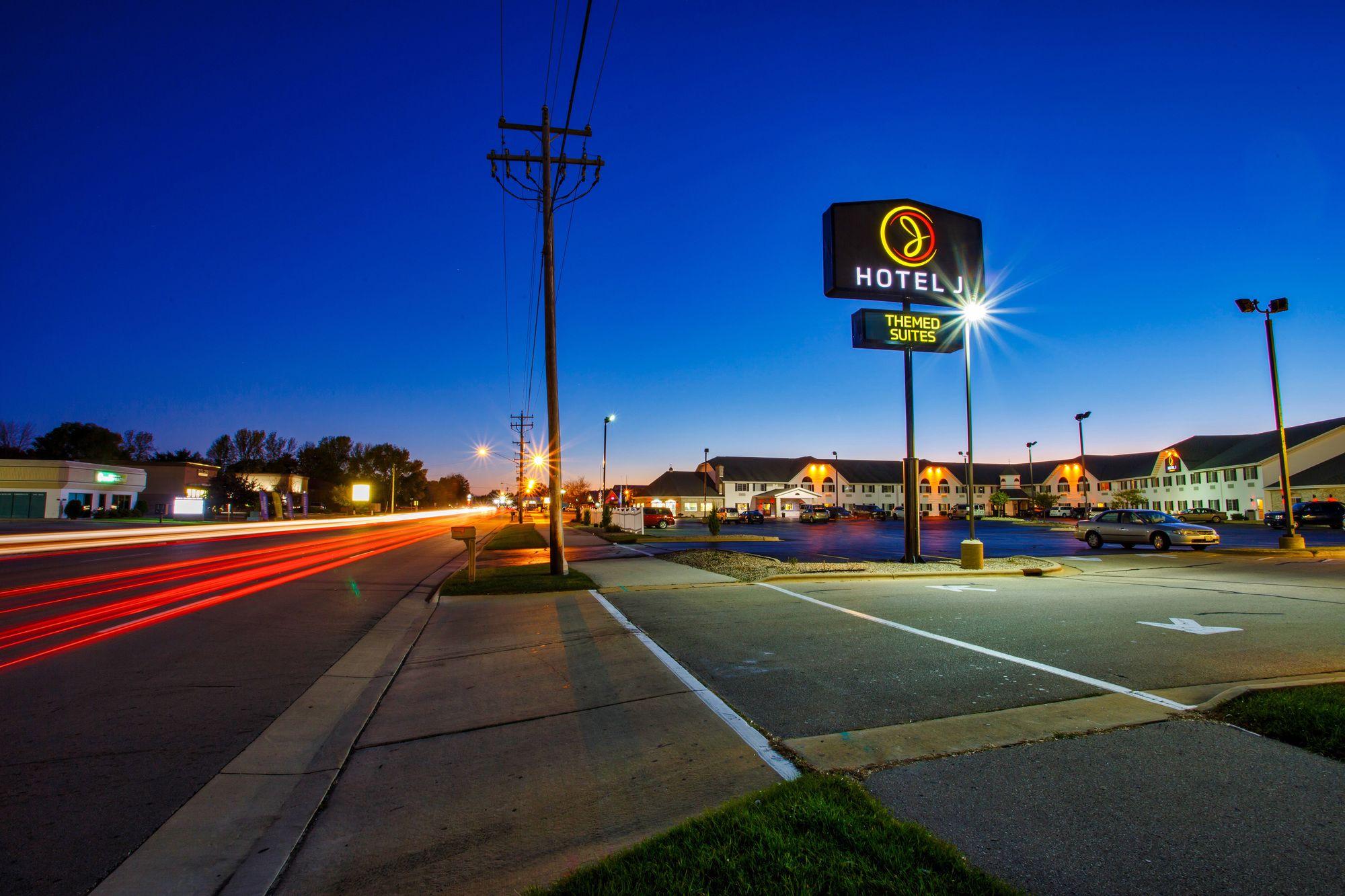 Vista Exterior Airport Settle Inn