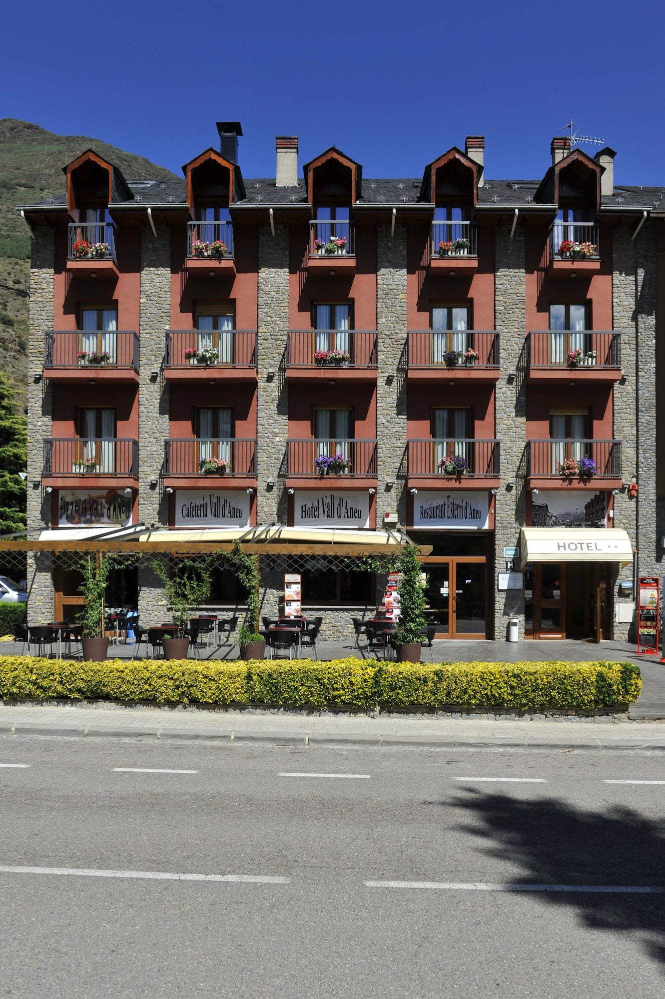 Vista Exterior Hotel Vall d'Aneu