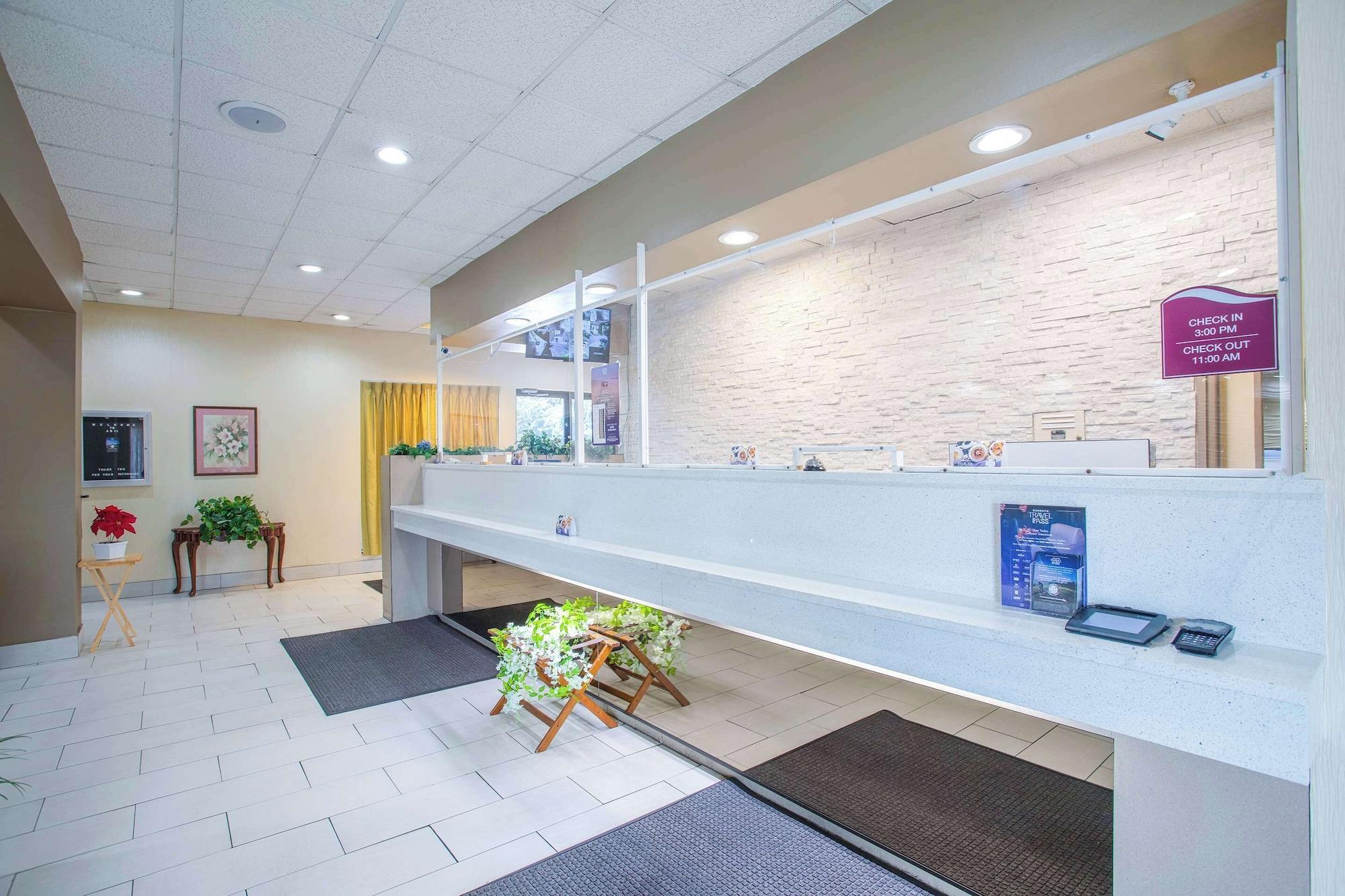 Vista Lobby Americas Best Value Inn Winston-Salem, NC