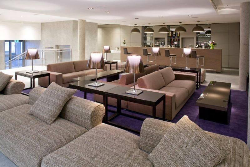 Bar/Salón Spa Marin du Val Andre Thalasso Resort