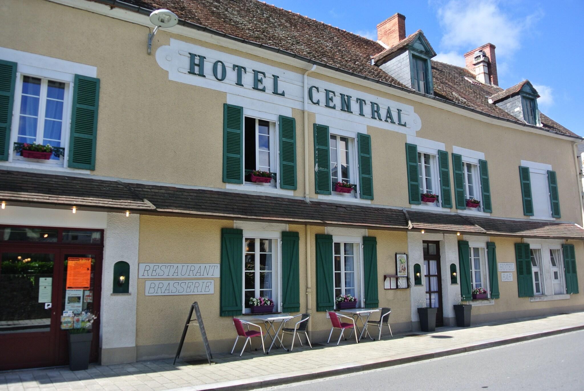 Vista Exterior Hôtel Restaurant Le Central