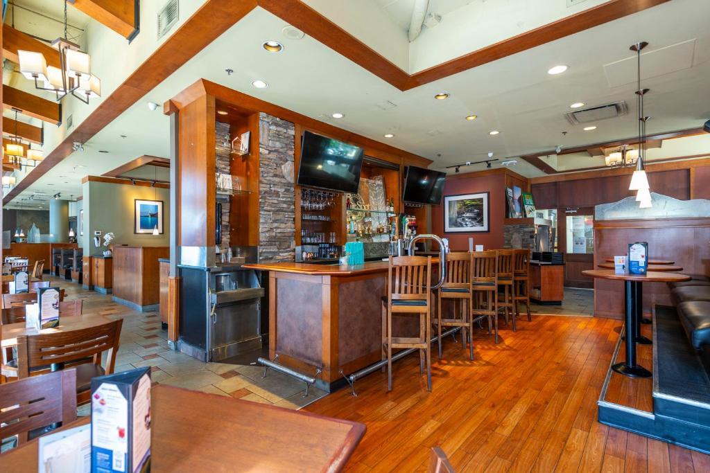 Restaurant Grand Park Hotel & Suites Downtown Vancouver, an Ascend Collection Hotel