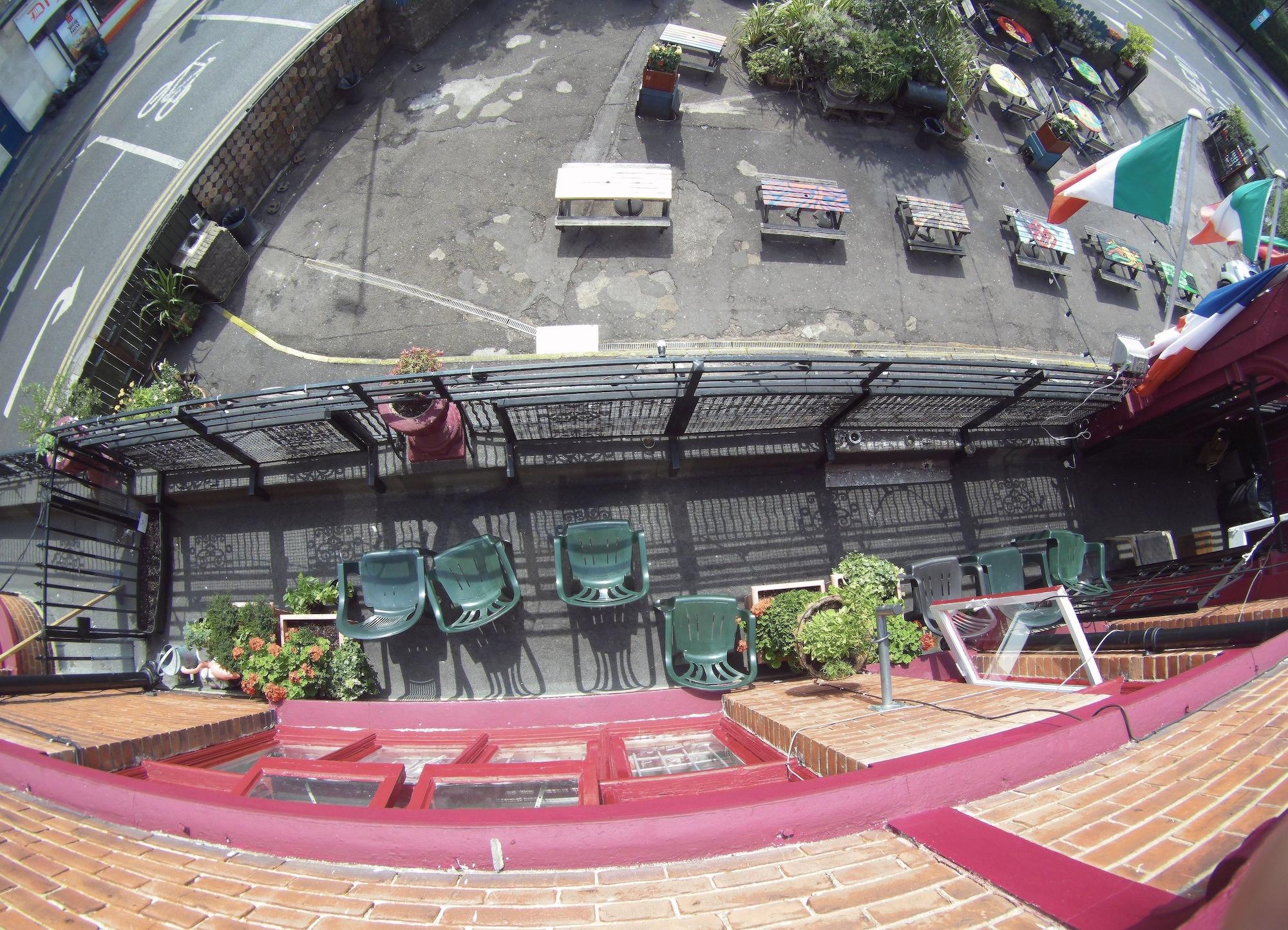 Vista Exterior Hootananny Hostel