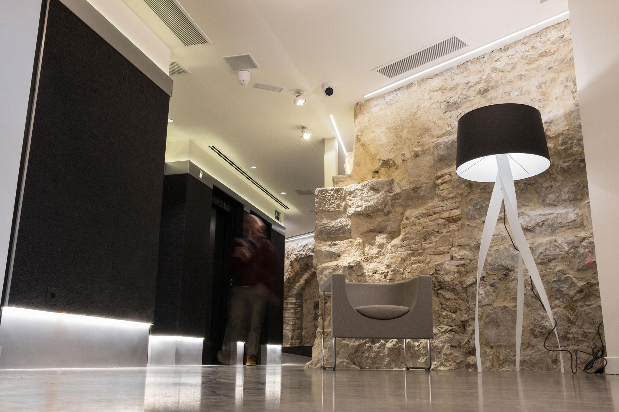 Vista Lobby Hotel Pompaelo Urban Spa