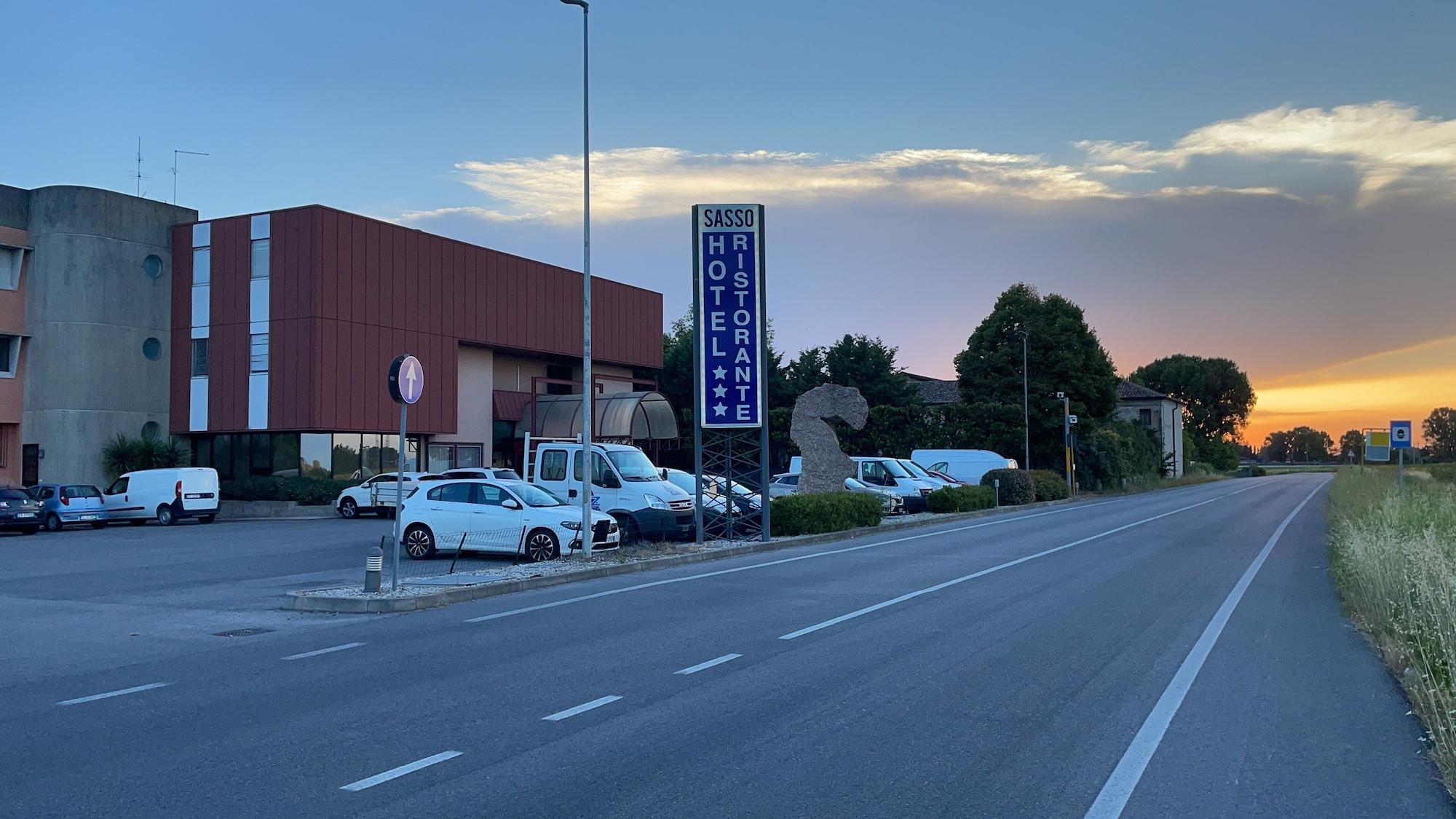 Vista Exterior Hotel Ristorante Sasso