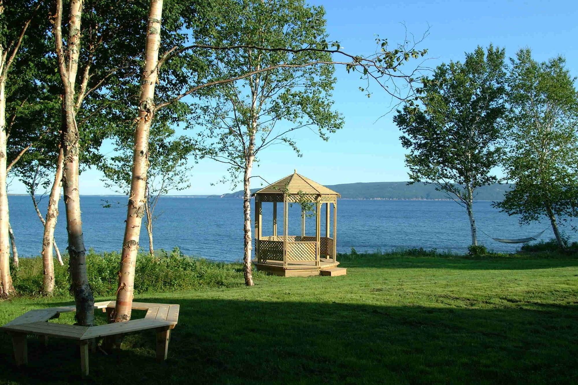 Vista Exterior Sea Parrot Ocean View Resort