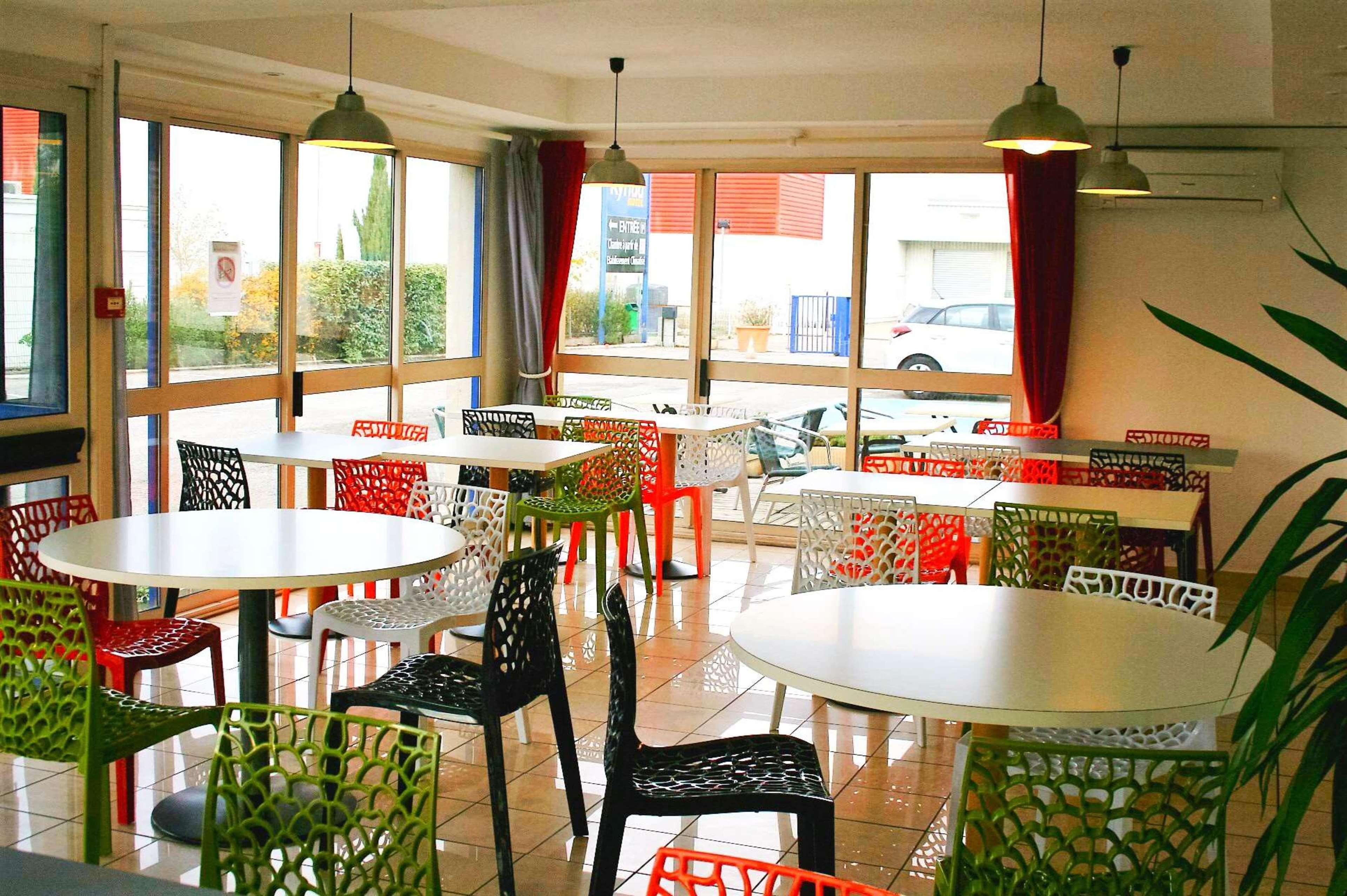 Restaurant Kyriad Direct Arles