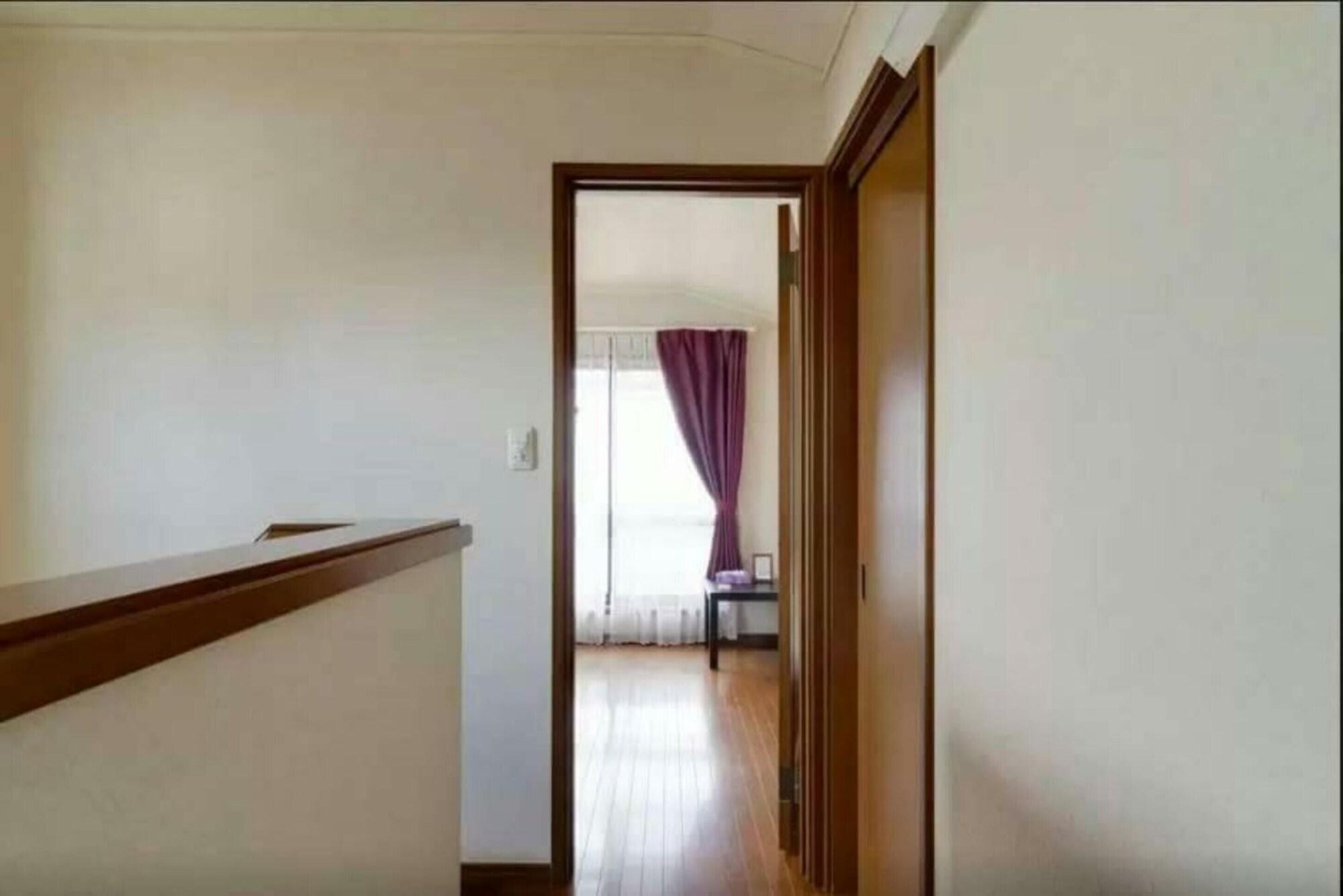 Varios Tammy Hostel Villa