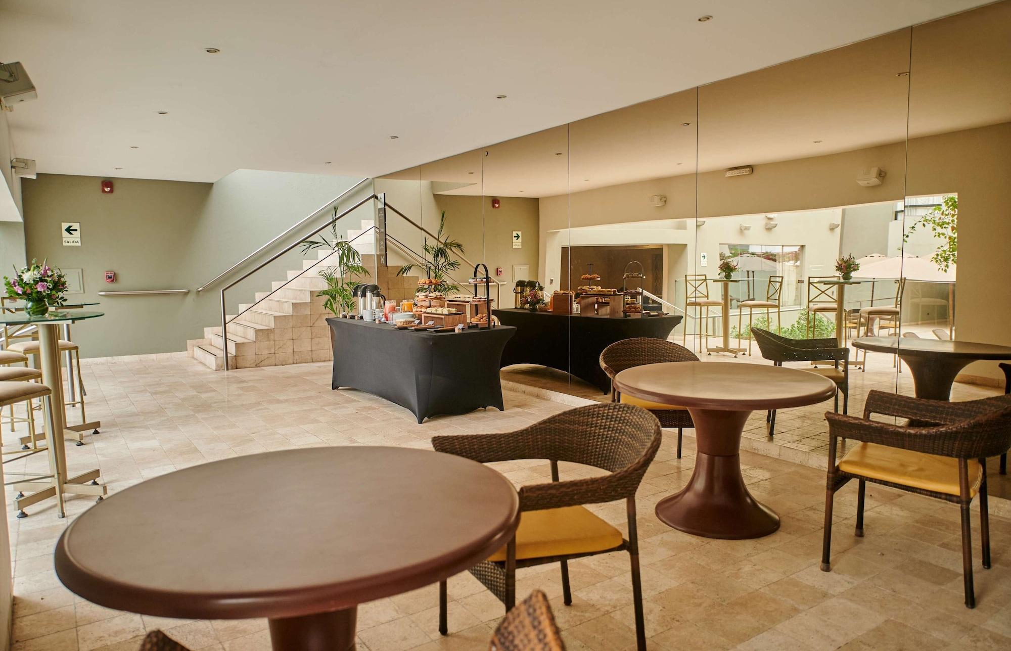 Vista Lobby Casa Andina Premium Golf Los Incas