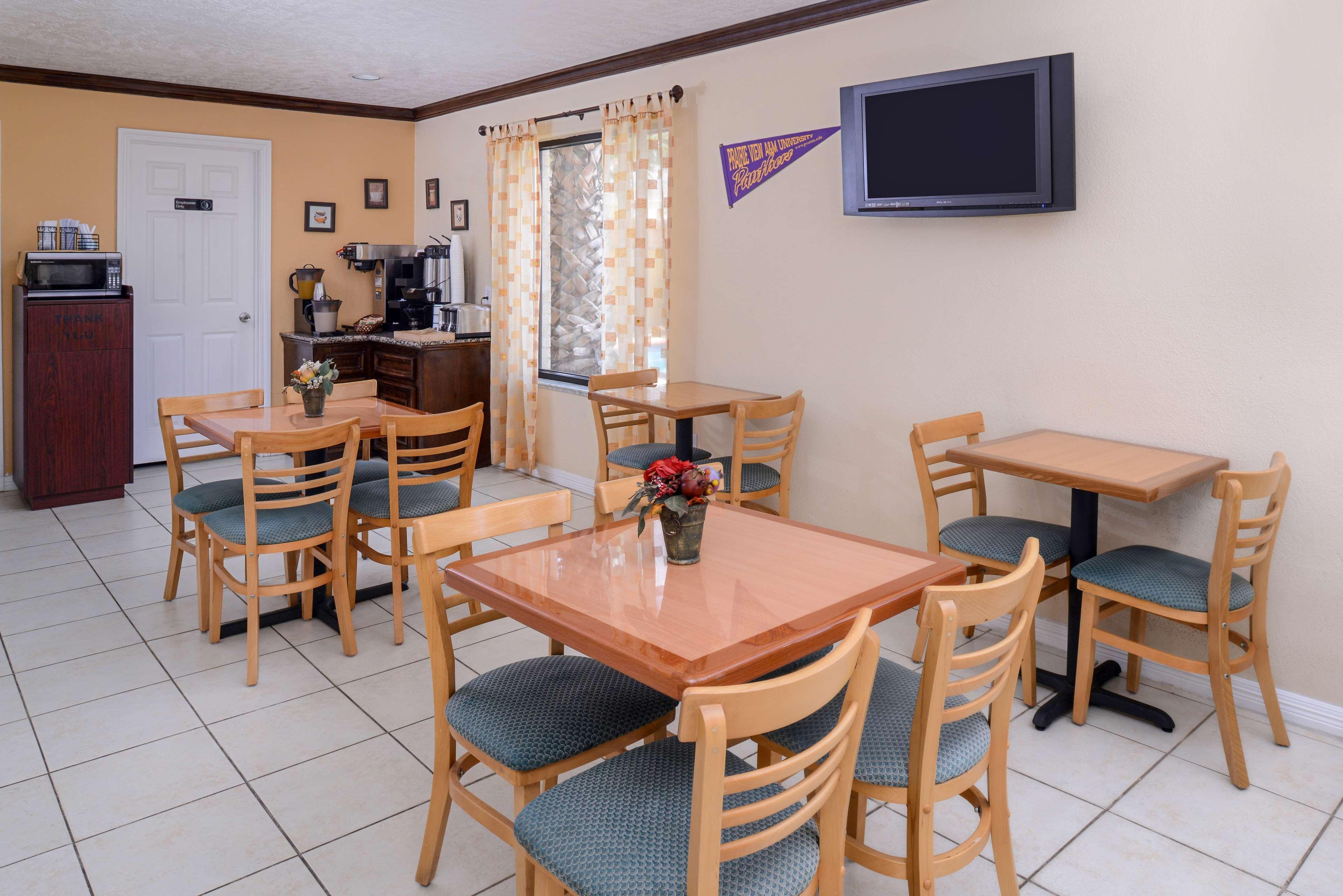 Restaurant Americas Best Value Inn SuitesWaller Prairie View