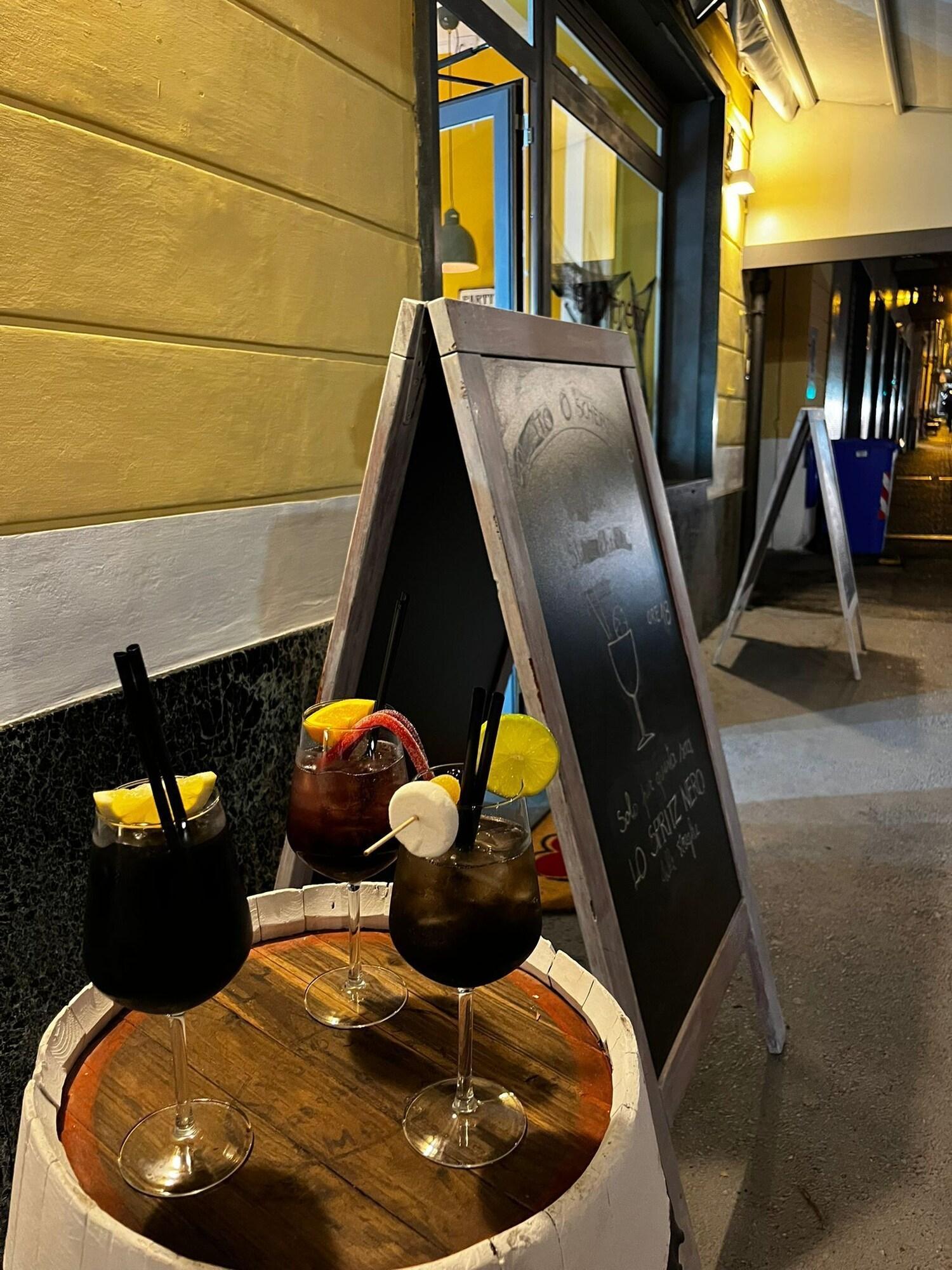 Vista Exterior Hotel Susa