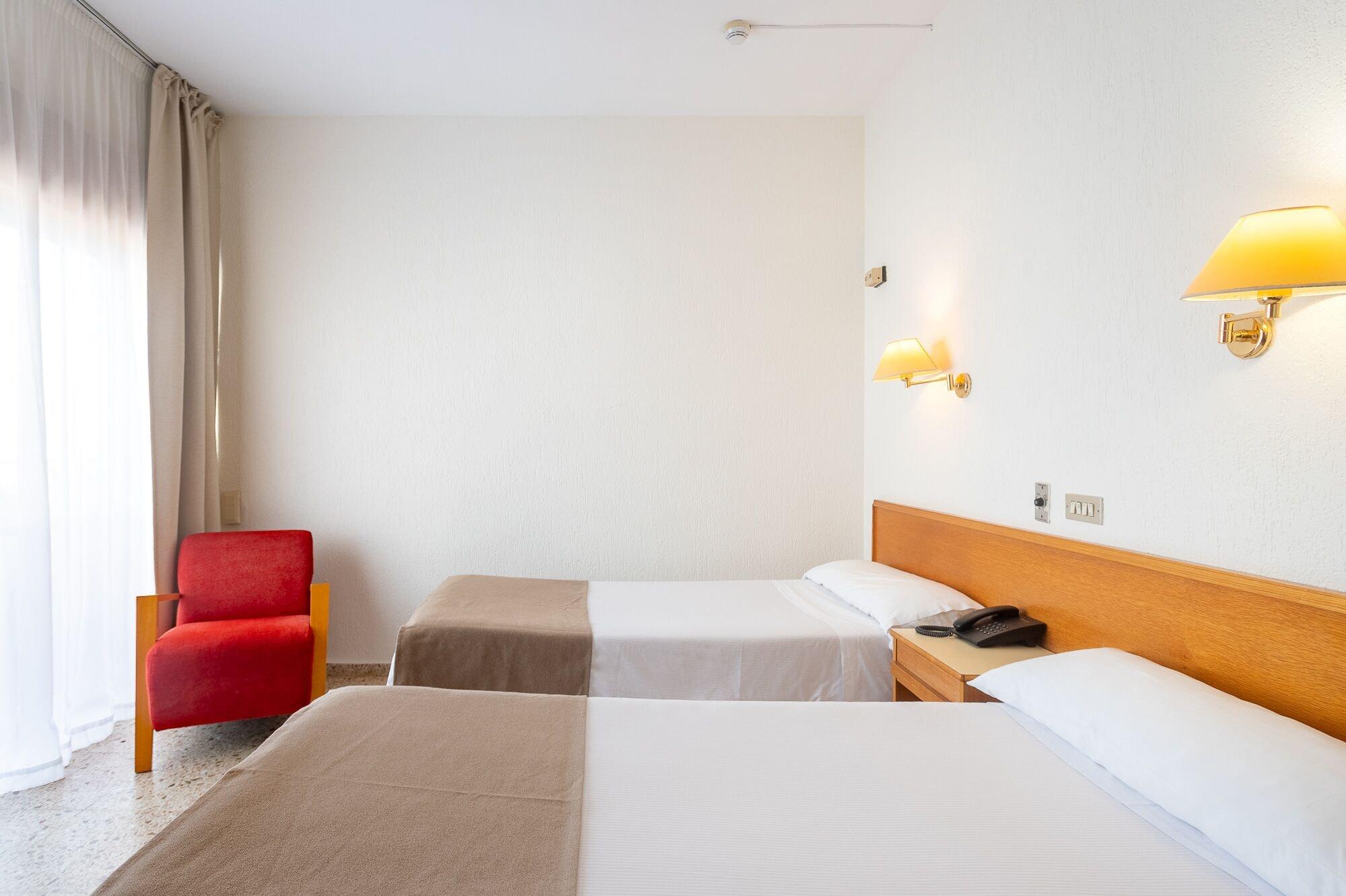 Varios Hotel Leuka