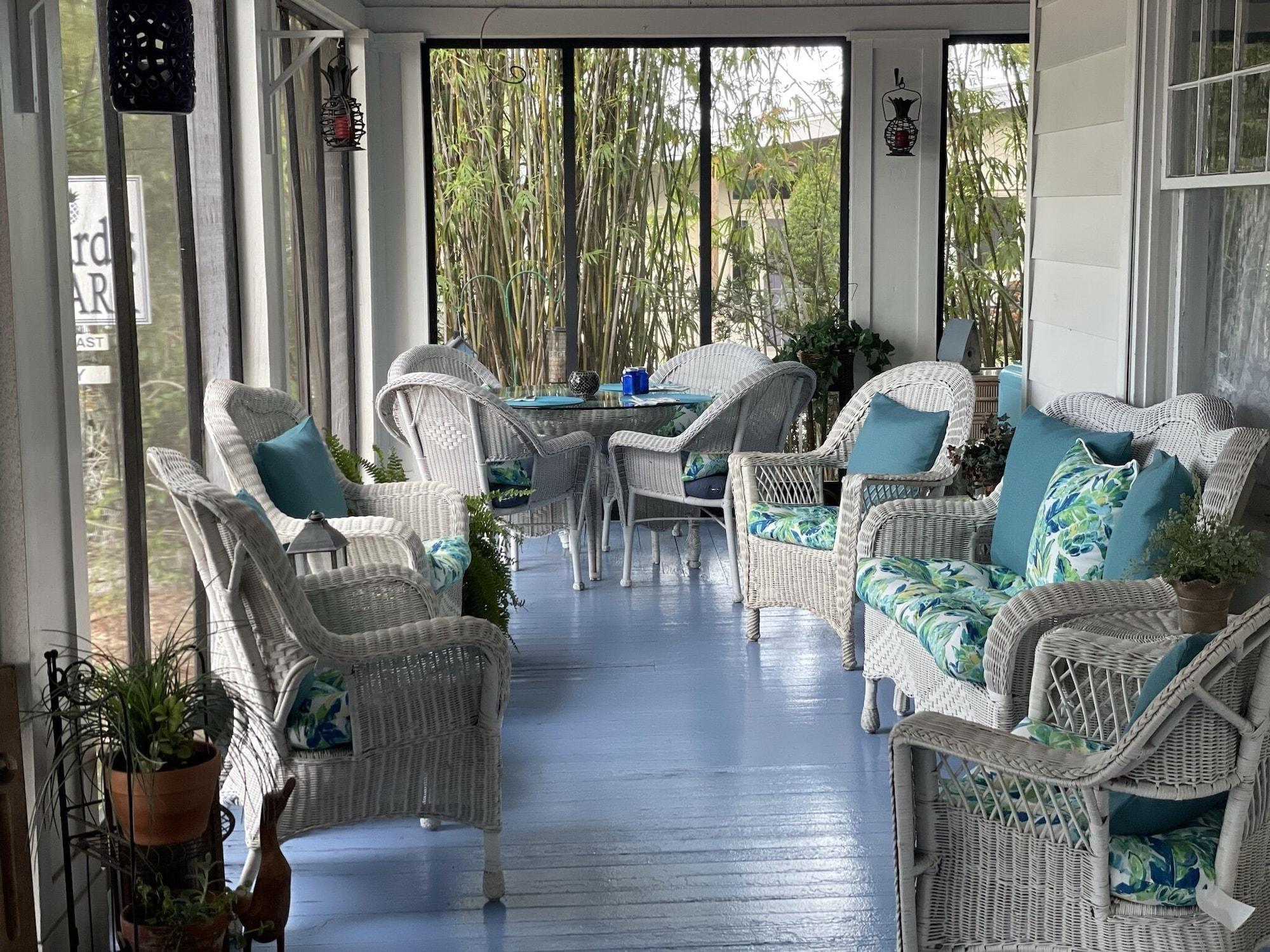 Varios Inn Shepards Park Bed And Breakfast