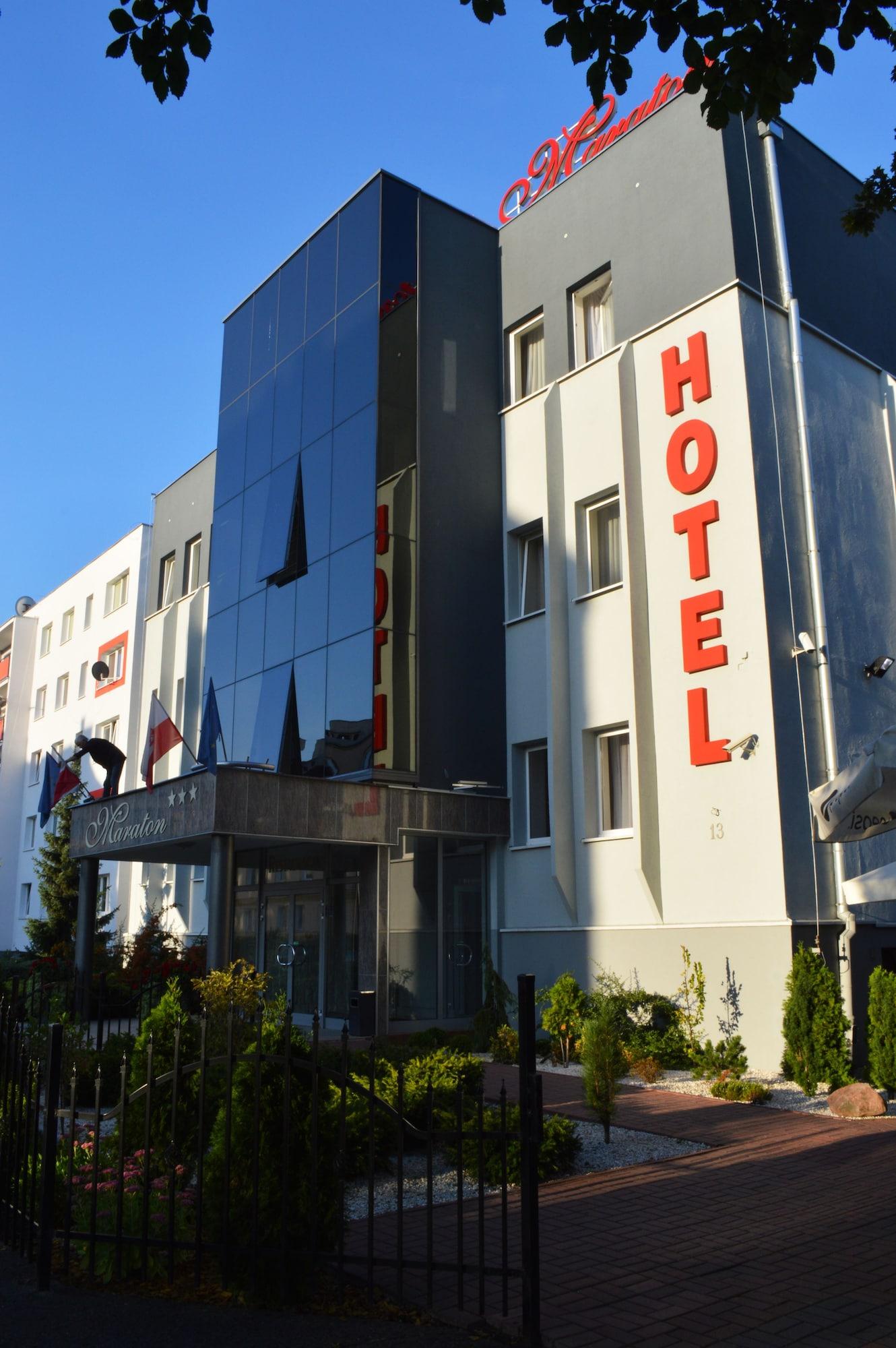 Vista Exterior Hotel Maraton