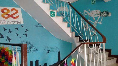 Varios 82 Hostel