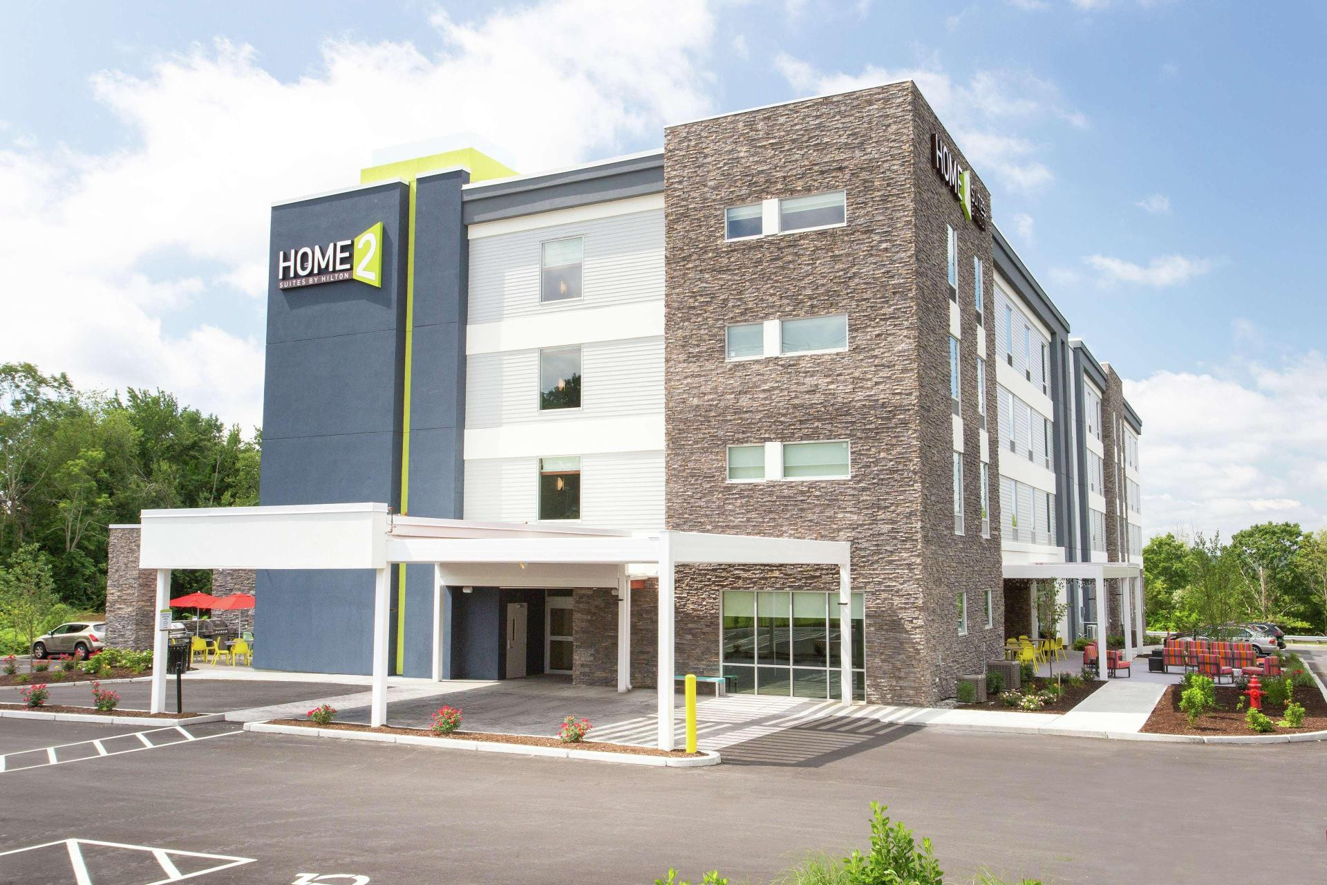 Vista Exterior Home2 Suites by Hilton Smithfield, RI