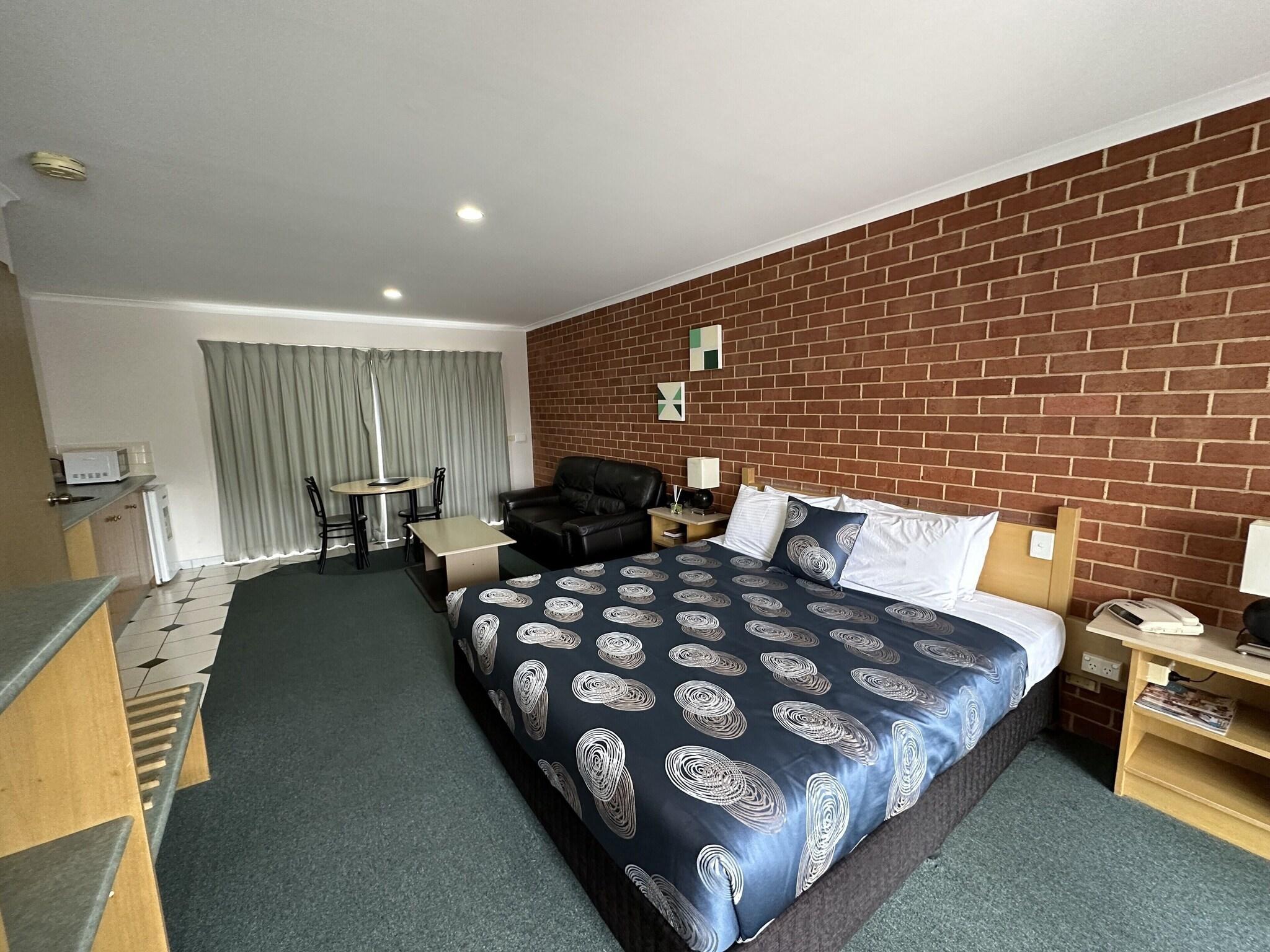 Vista Lobby Rose Garden Motel