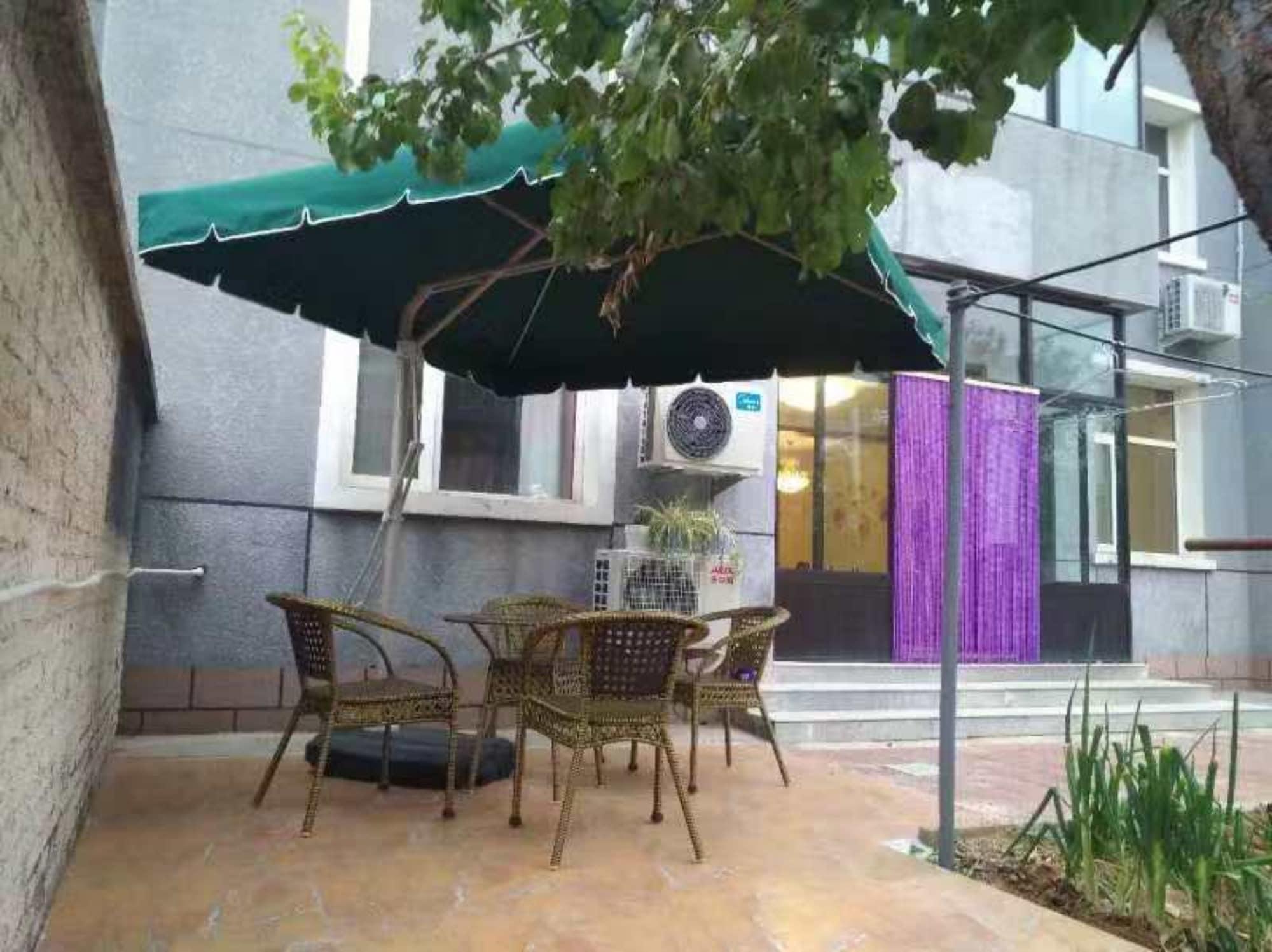 Varios Ru Yi Residence