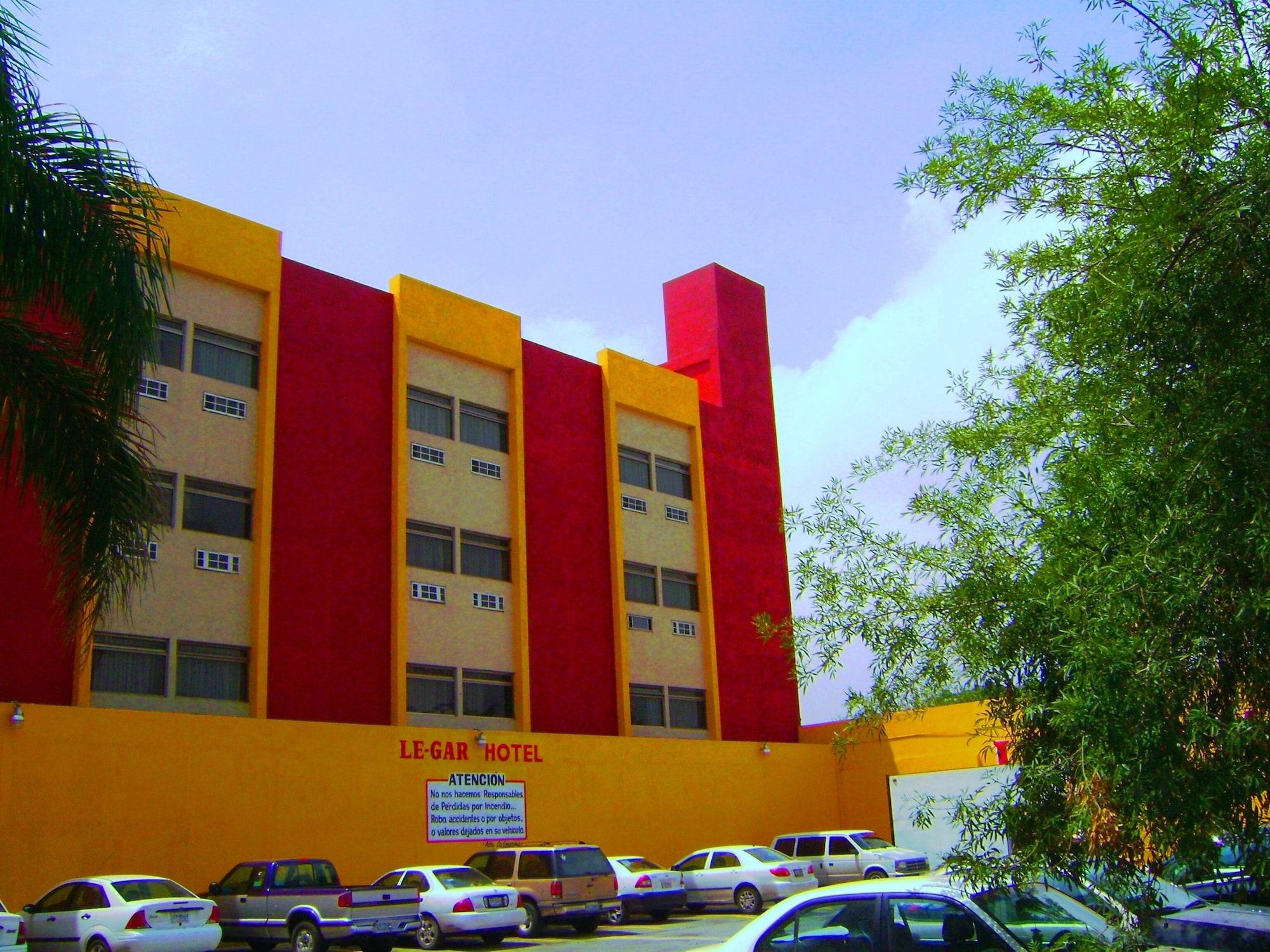 Vista Exterior Hotel Le-Gar