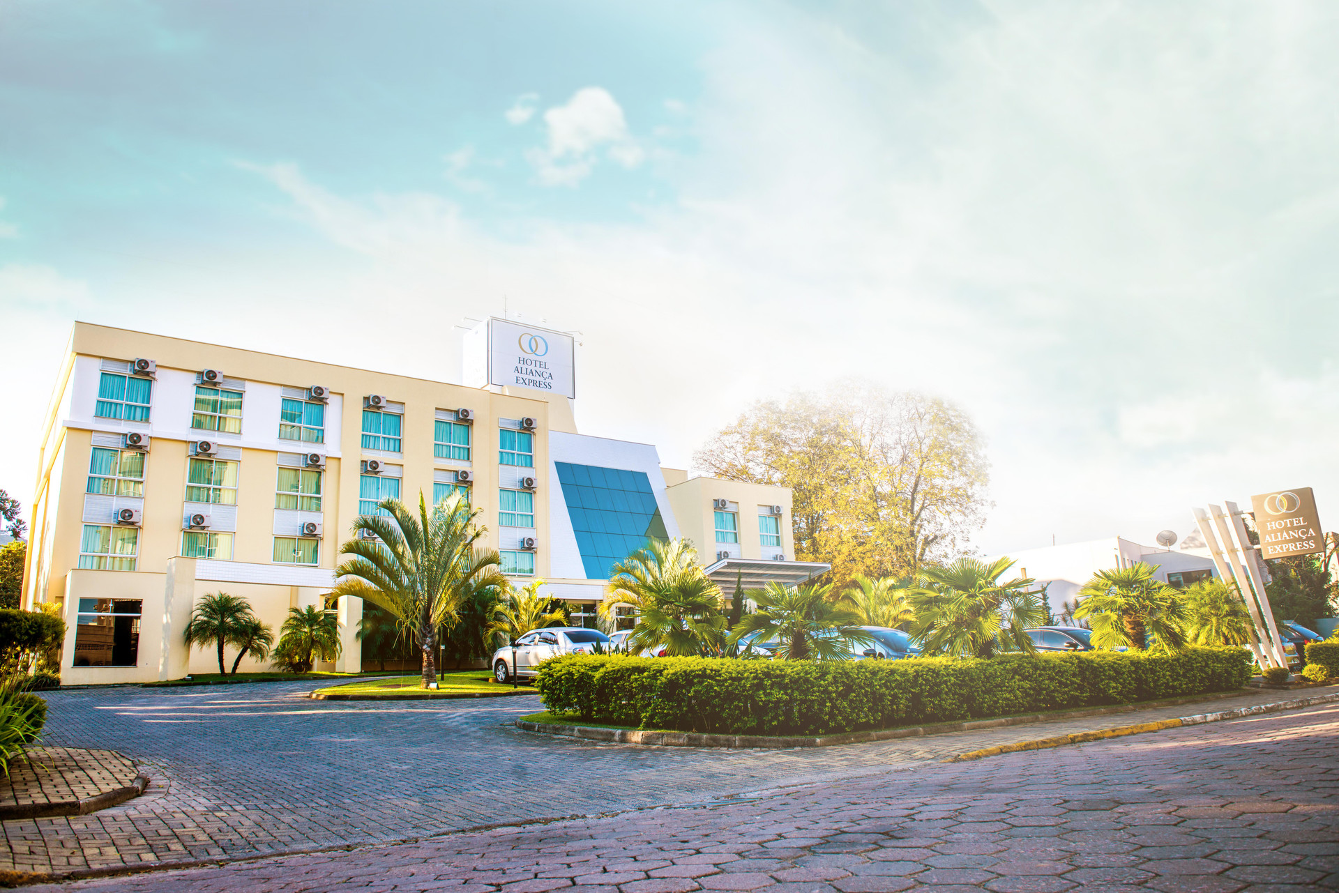 Vista Exterior Hotel Aliança Express