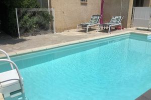Alquiler Vacacional - In the heart of the Luberon Luxury apartment with private heated pool in a quiet