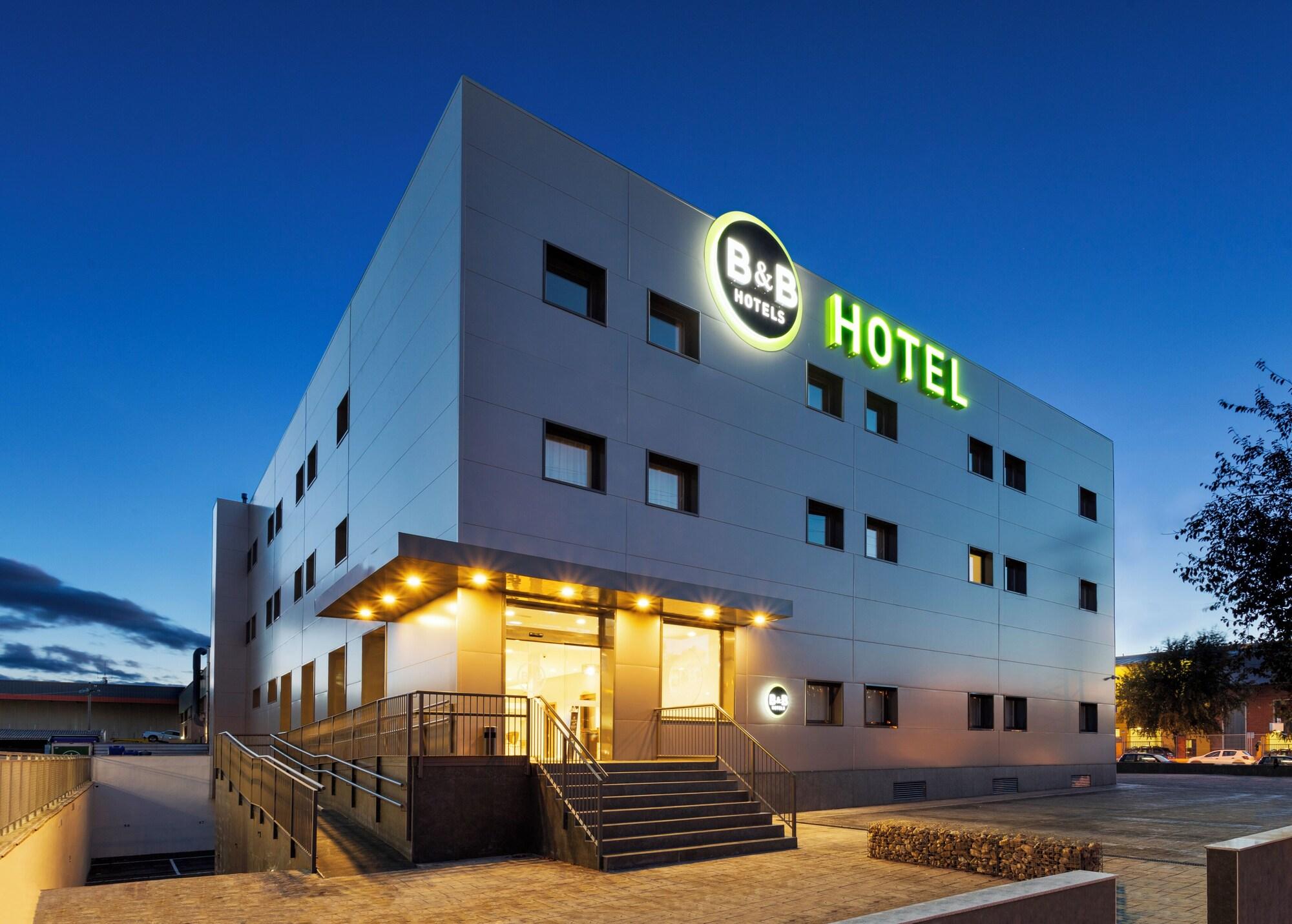 Vista Exterior B&B HOTEL MADRID Carabanchel