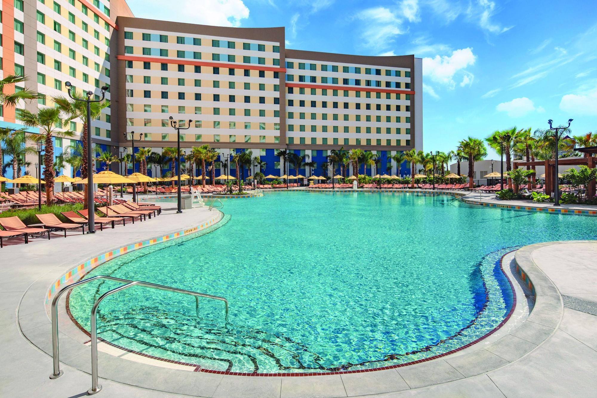 Vista Piscina Universal's Endless Summer Resort - Dockside Inn and Suites