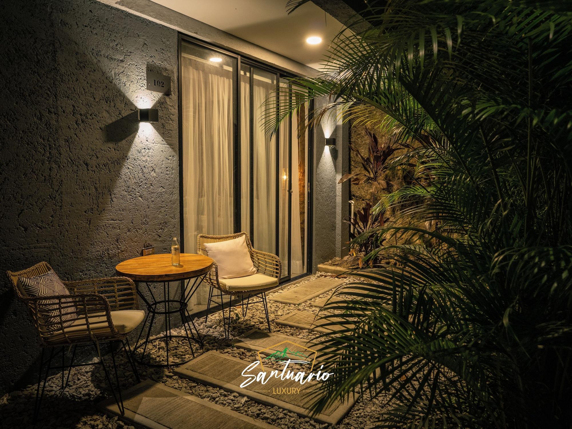 Vista Exterior Santuario Luxury Ecohotel