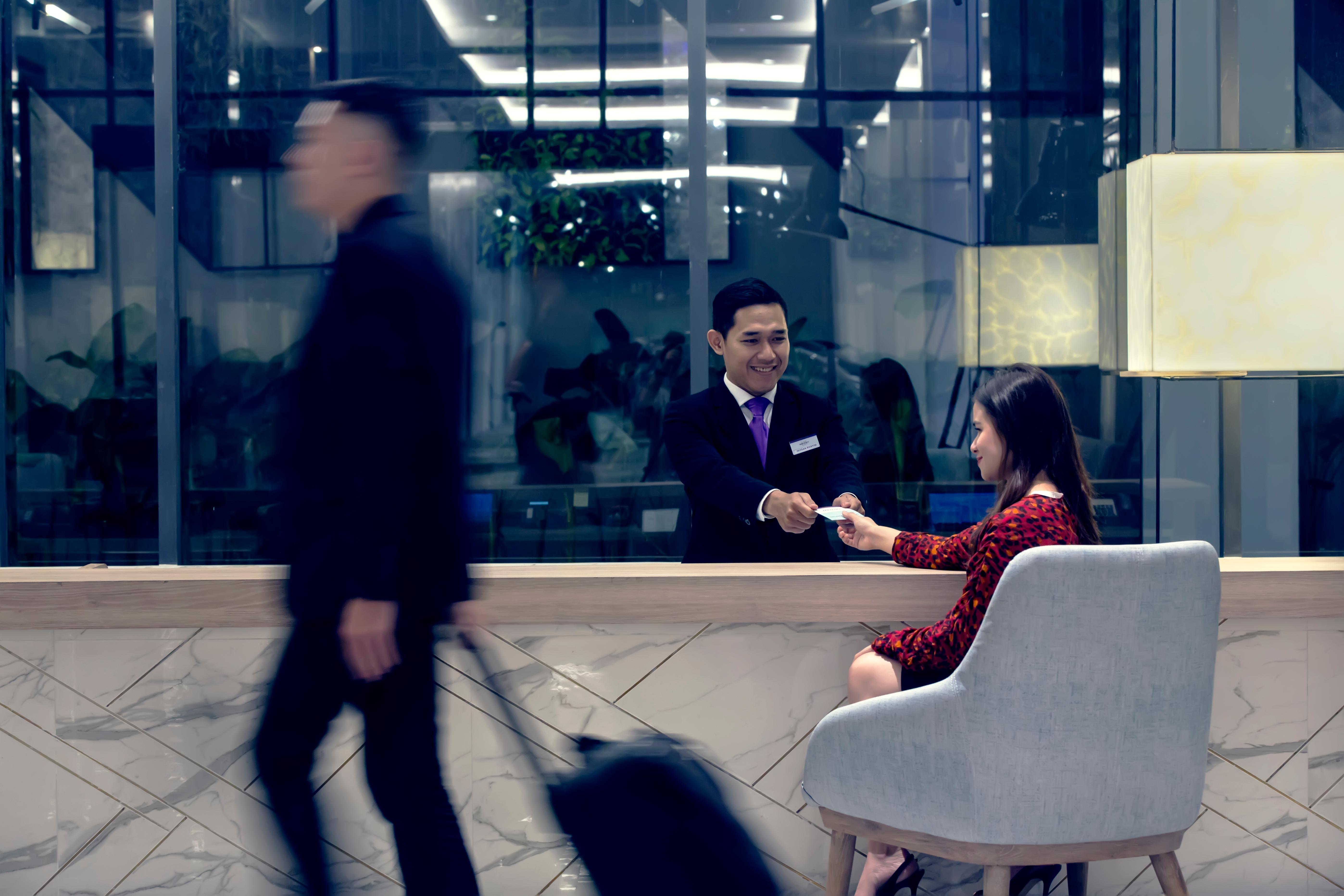 Vista Lobby Mercure Bandung City Centre