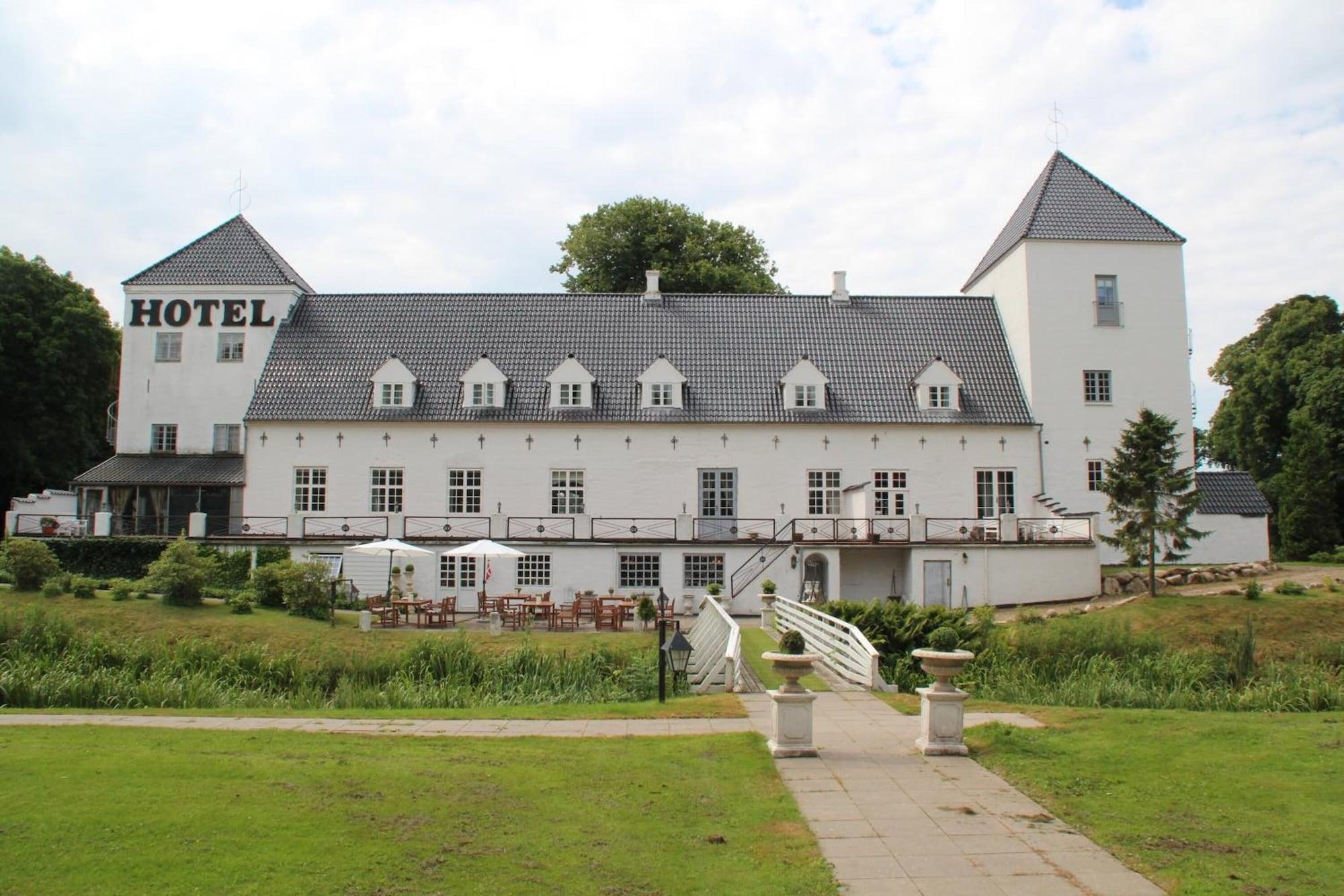 Vista Exterior Vraa Slotshotel