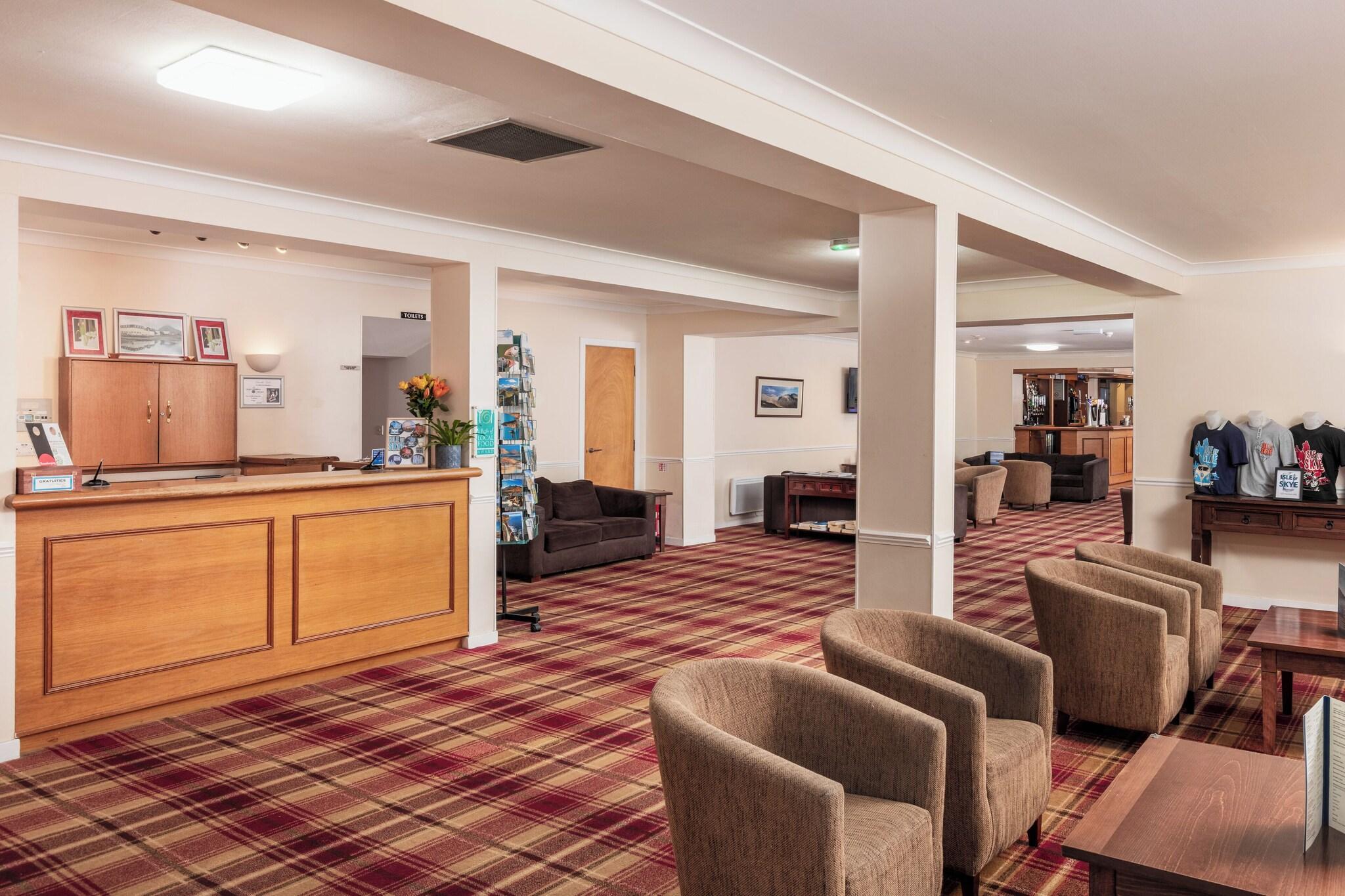 Vista Lobby Dunollie Hotel