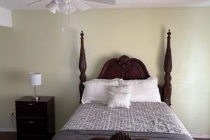Alquiler Vacacional - Spacious 4-bedroom house with AC and WiFi in charming Huntsville