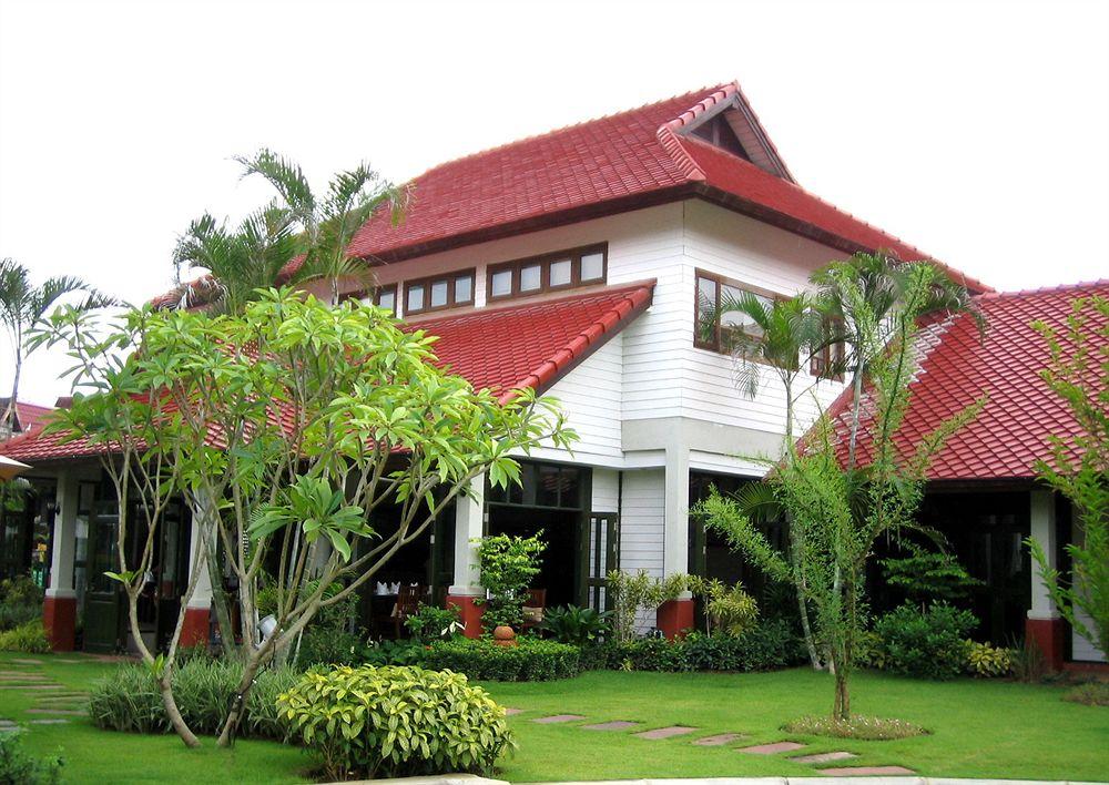 Karinthip Village Hotel by null