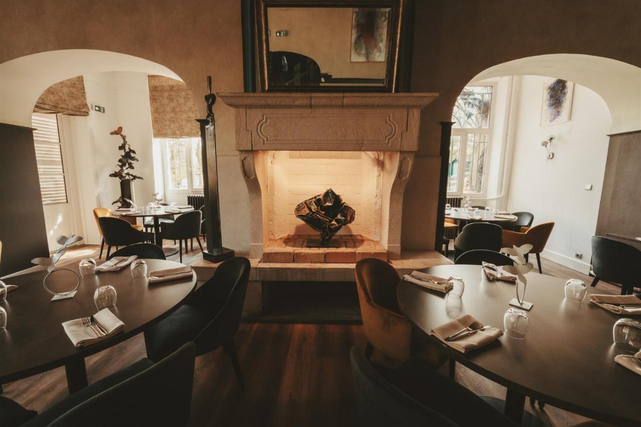 Restaurant Hotel Le Chateau de la Barge