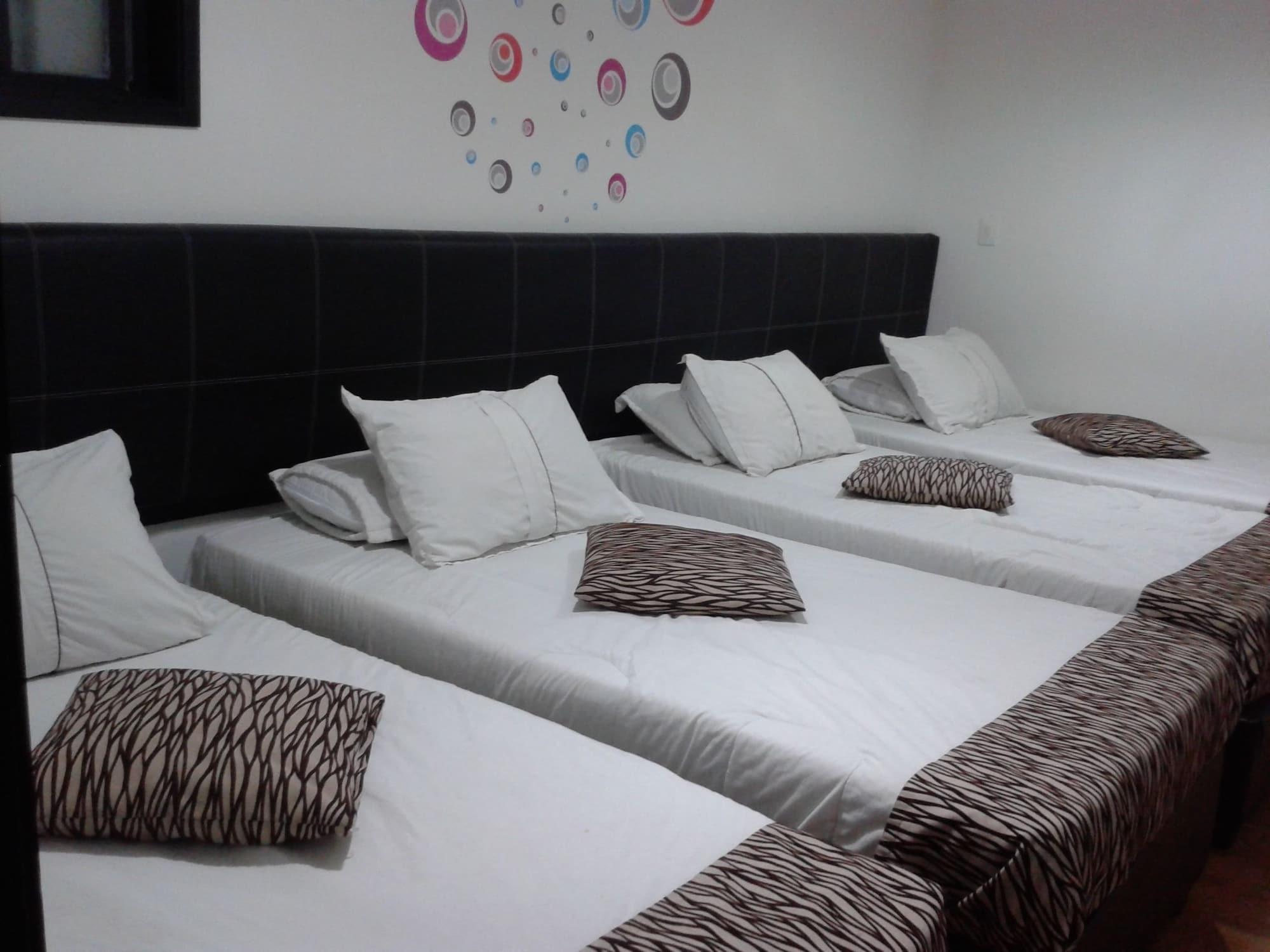 Vista Exterior Hotel Santiago Plaza