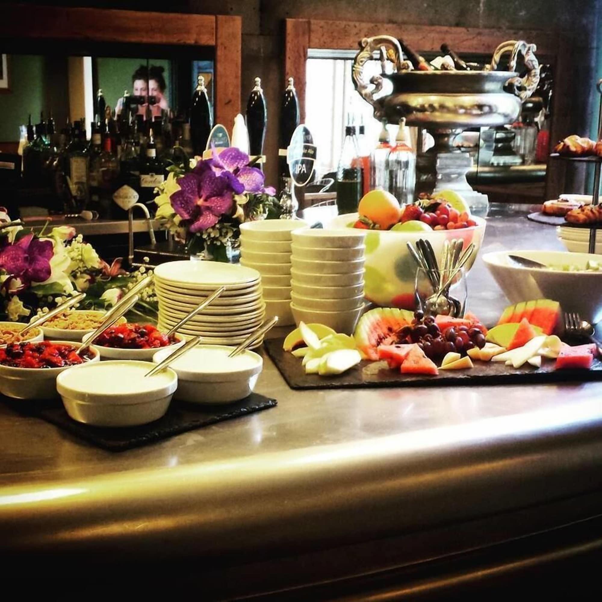 Restaurant Falcon Manor Hotel