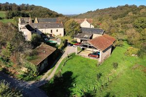 Alquiler Vacacional - Les combes de Testas 24 people, heated pool, Aveyron Gorges