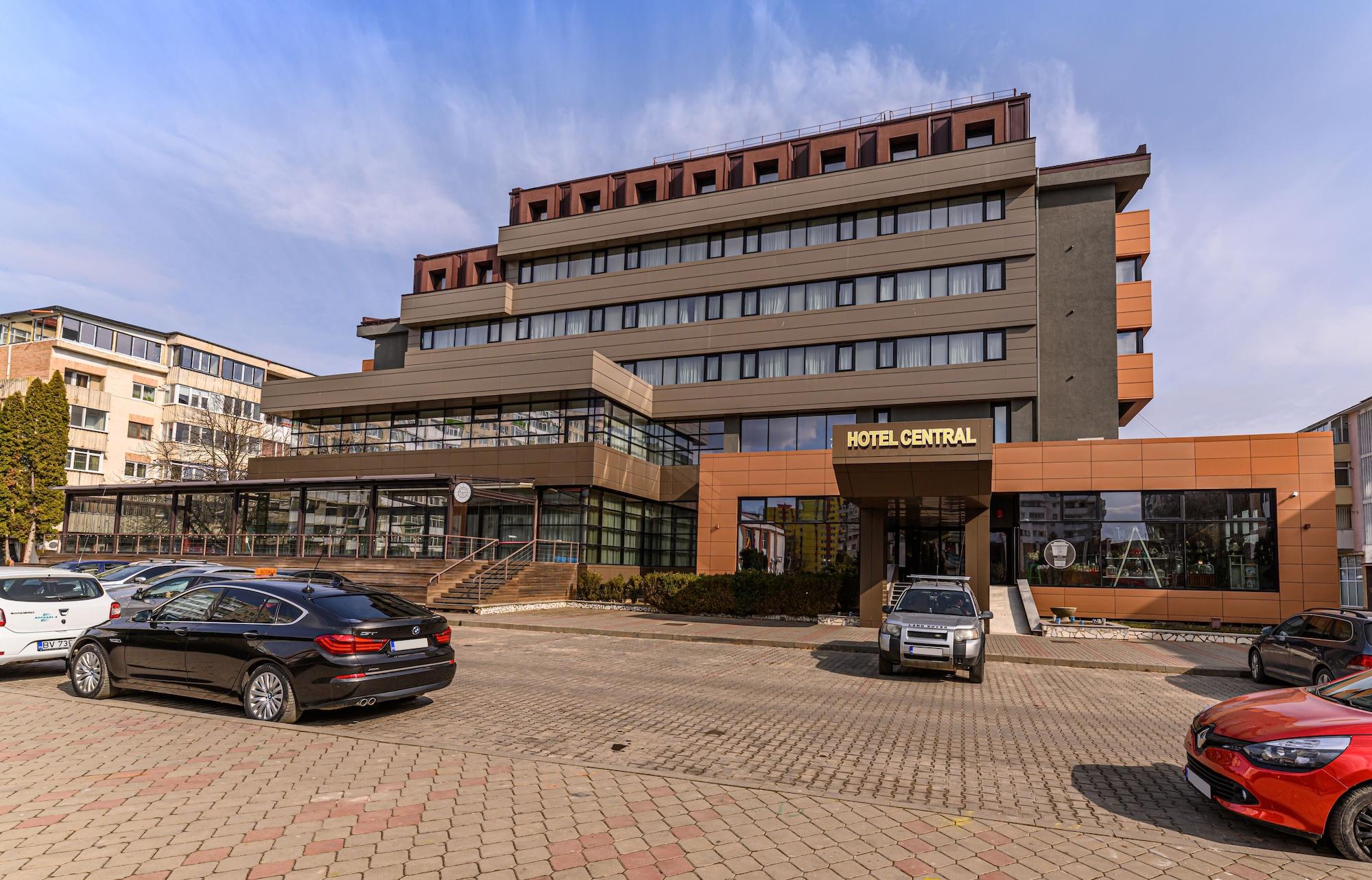 Vista Exterior Hotel Central Pascani