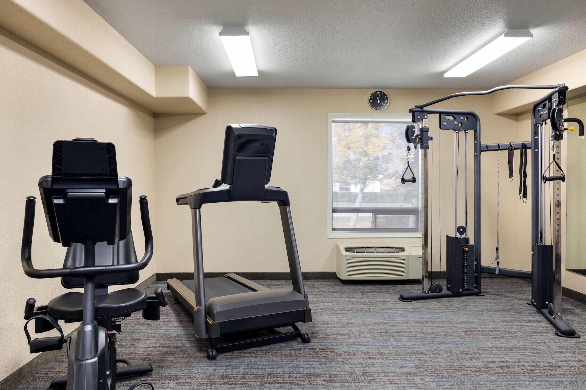 Gimnasio Super 8 by Wyndham Swan River MB