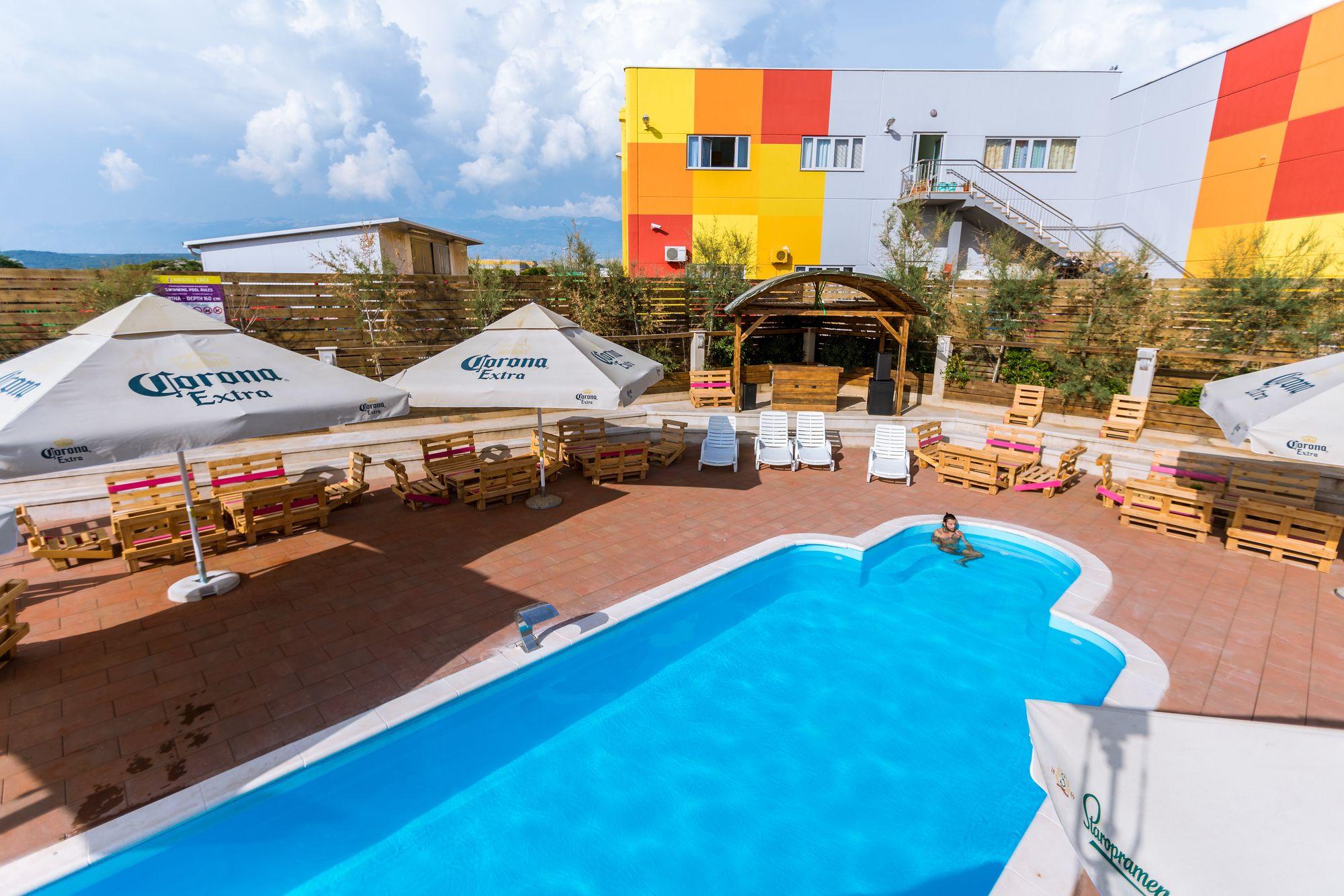 Bar/Salón Hostel Zrce - Adults Only