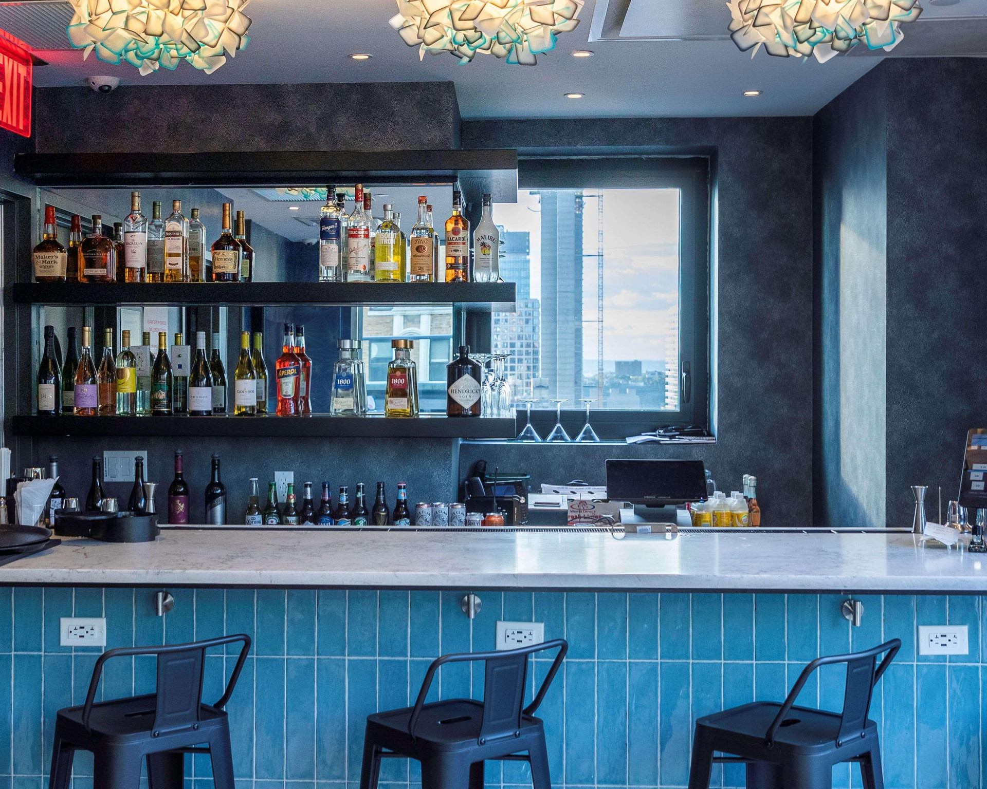 Bar/Salón Doubletree by Hilton New York Times Square South