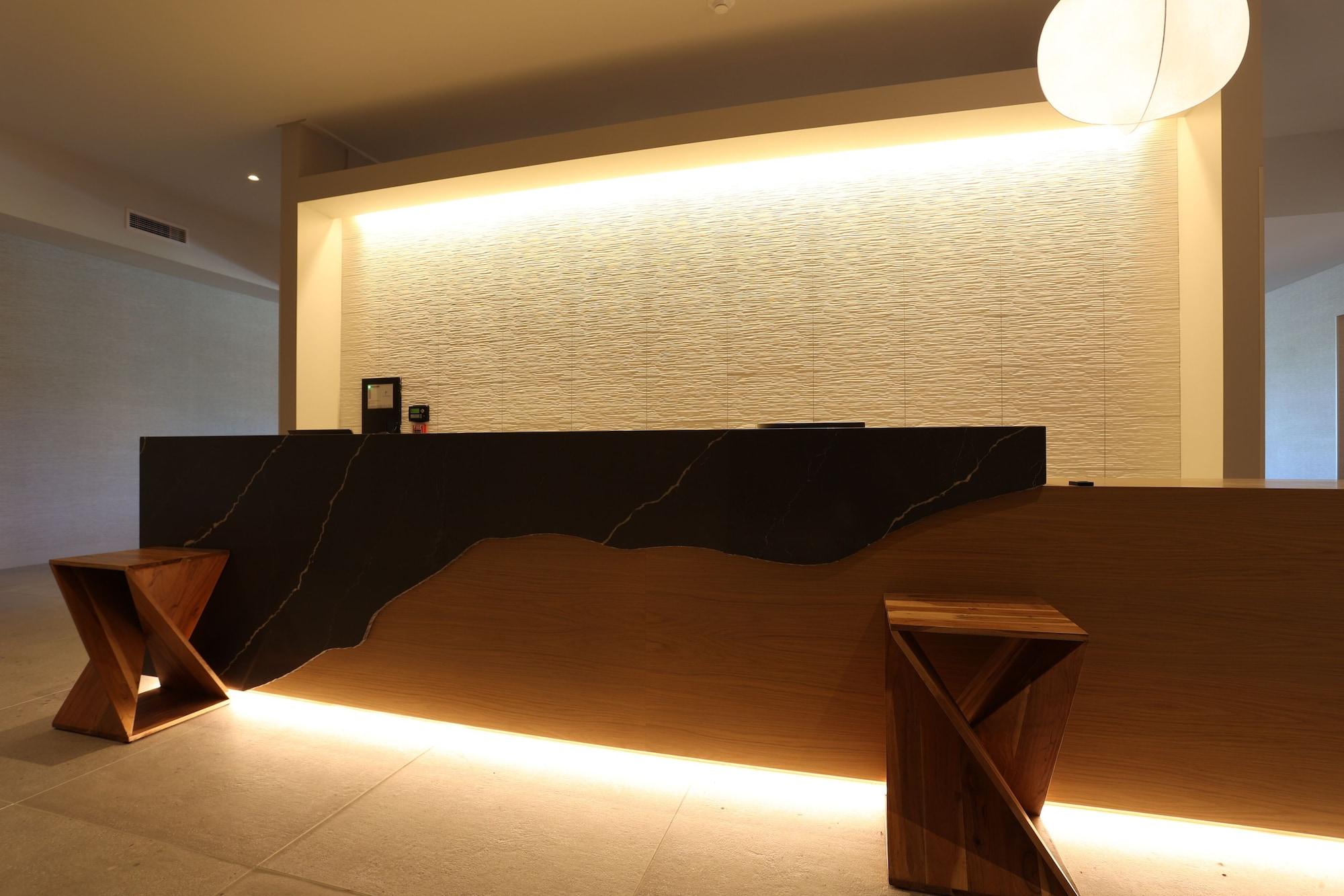 Vista Lobby Cedartree Hotel Portland Hillsboro