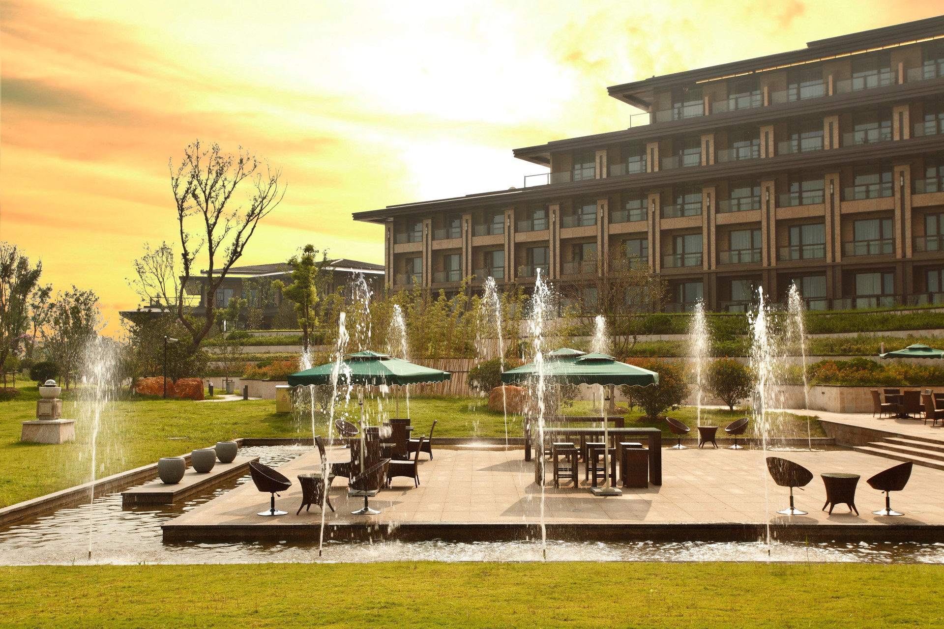 Vista Exterior Crowne Plaza Xuzhou Dalong Lake by IHG