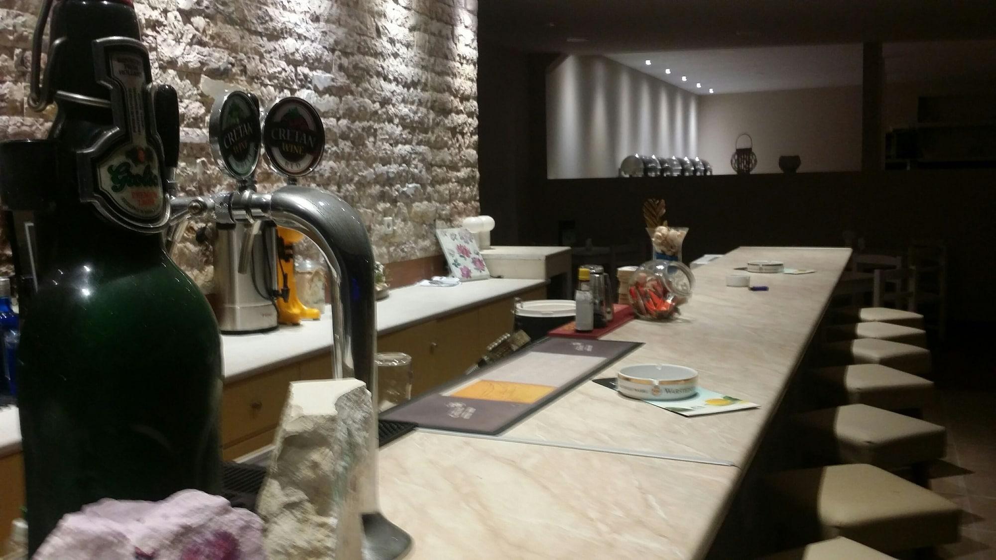 Bar/Salón Saradari Beach Hotel - Adults Only