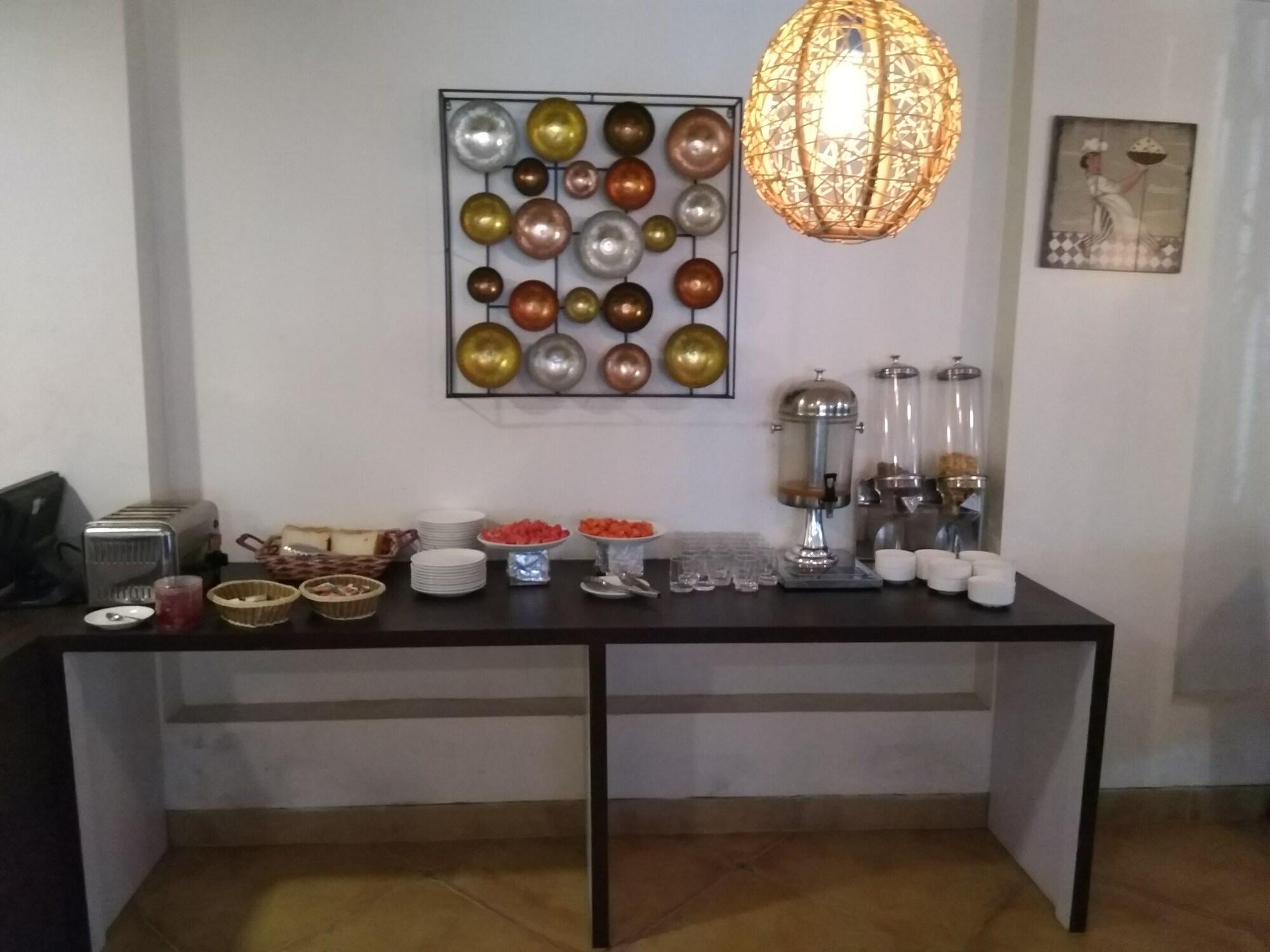 Restaurant Hotel Karon Premium