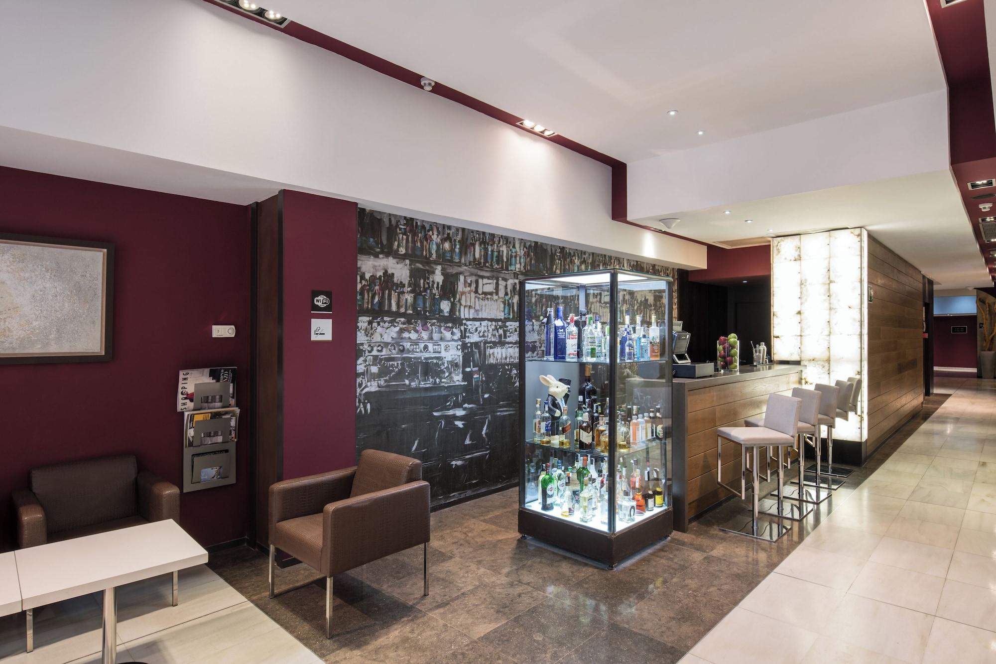 Bar/Salón Catalonia Port