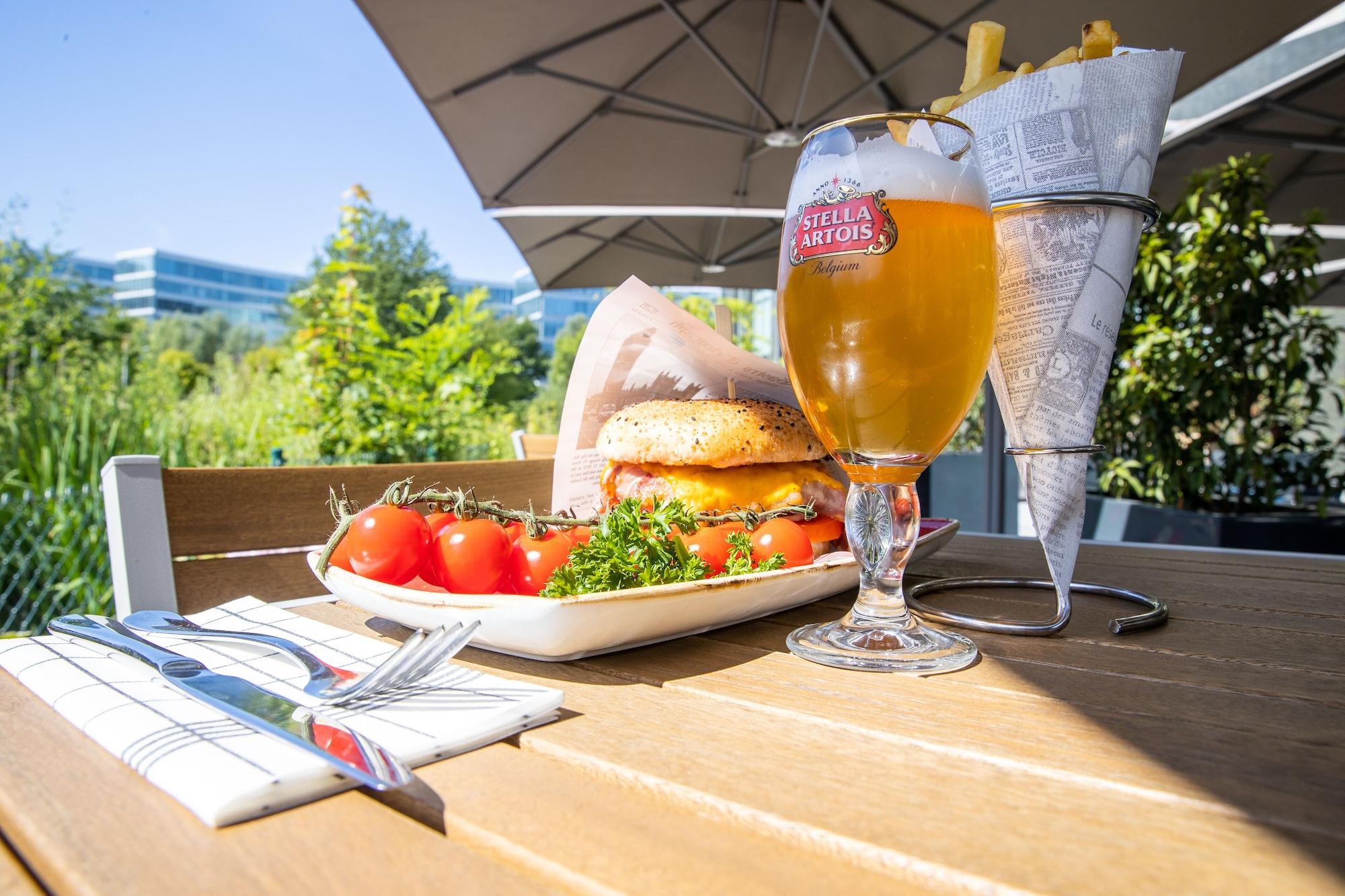 Restaurant Crowne Plaza Brussels Airport by IHG