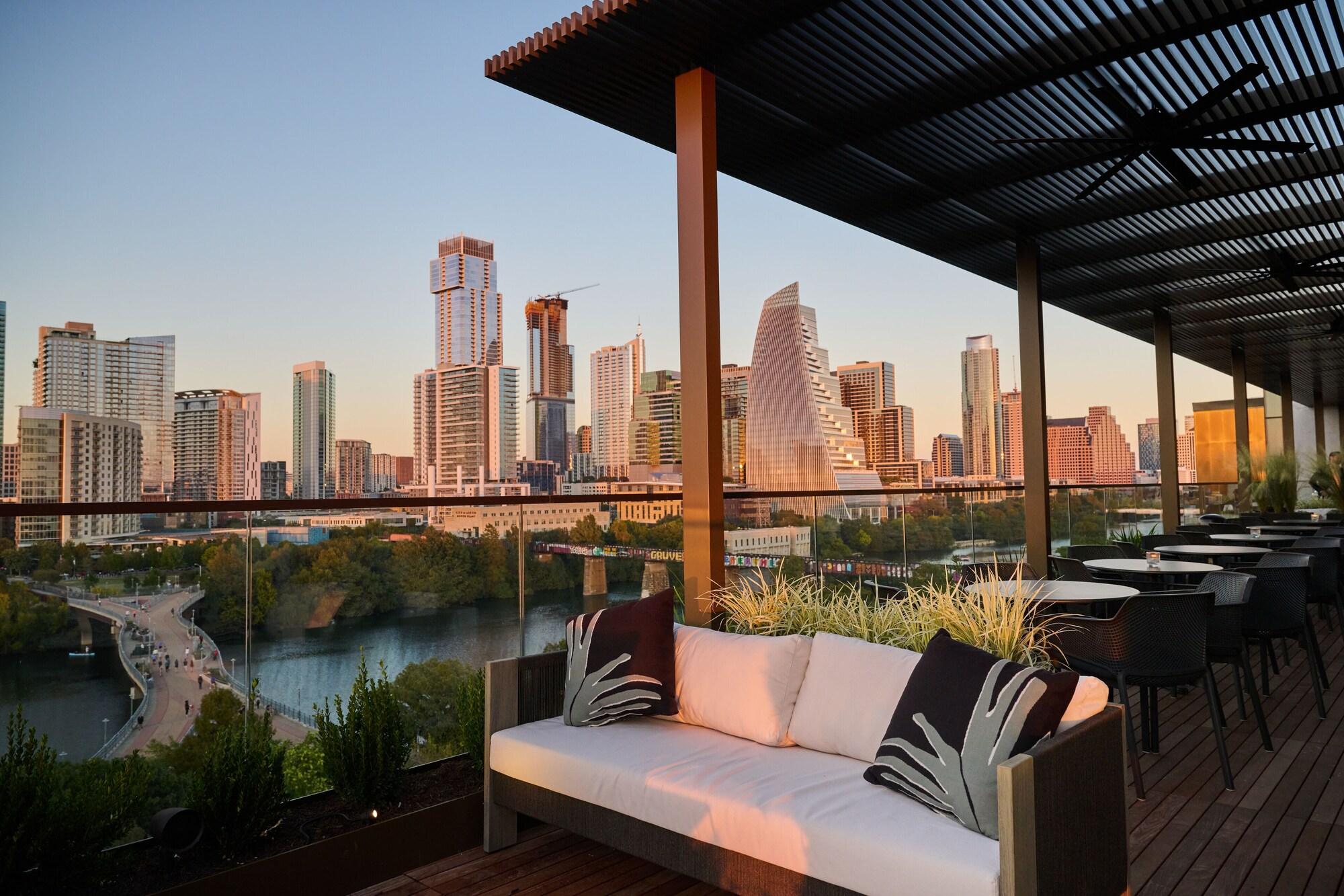 Vista Exterior The Loren Hotel Austin
