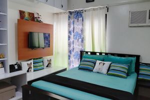 Alquiler Vacacional - Cozy and Homey Place at Gerzon's Flat (Vinia Residences QC)